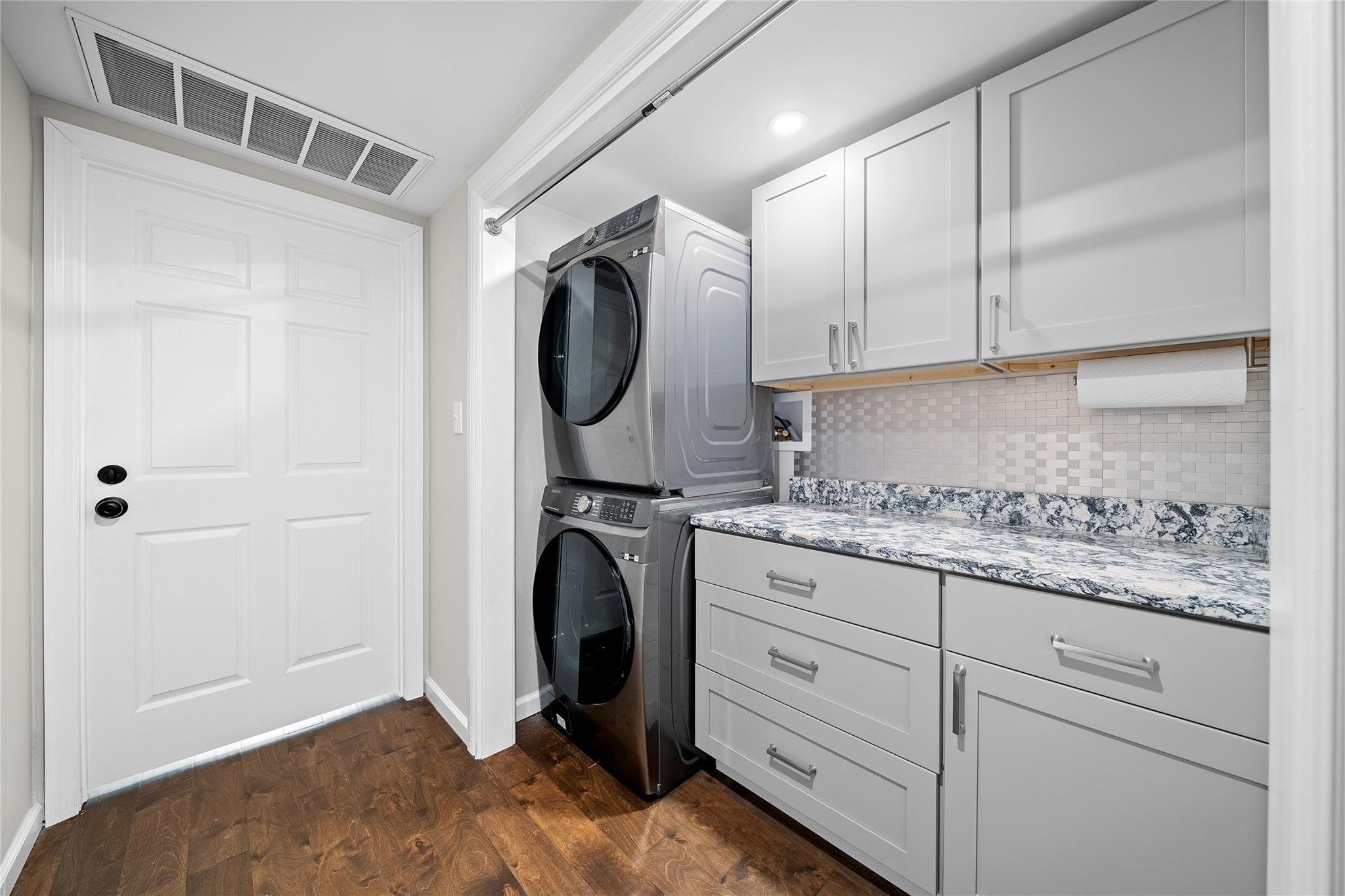 Single Family Ontario  Suffolk County, NY 11779, MLS-857668-13