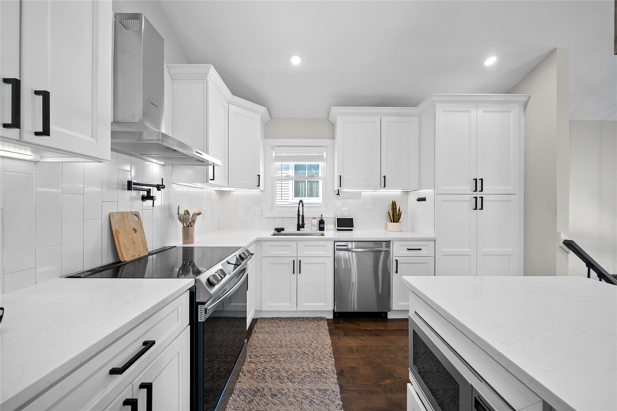 Single Family Ontario  Suffolk County, NY 11779, MLS-857668-5