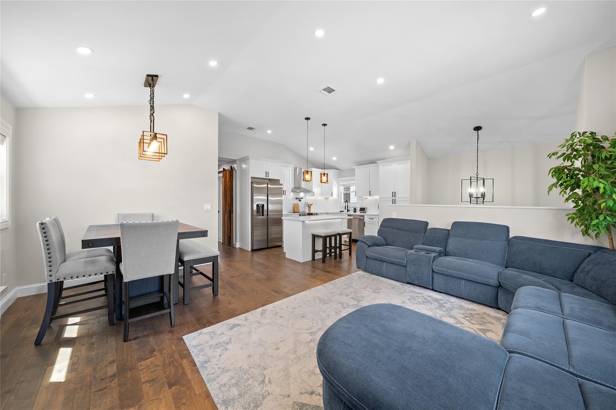 Single Family Ontario  Suffolk County, NY 11779, MLS-857668-8