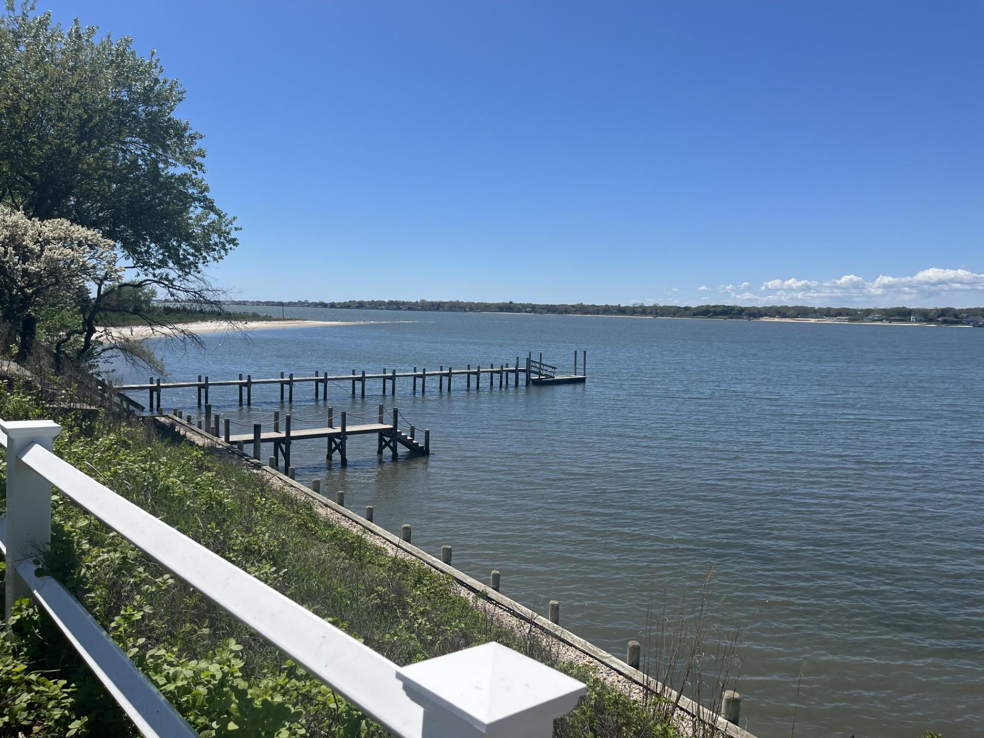 Single Family Mineola  Suffolk County, NY 11946, MLS-857682-3