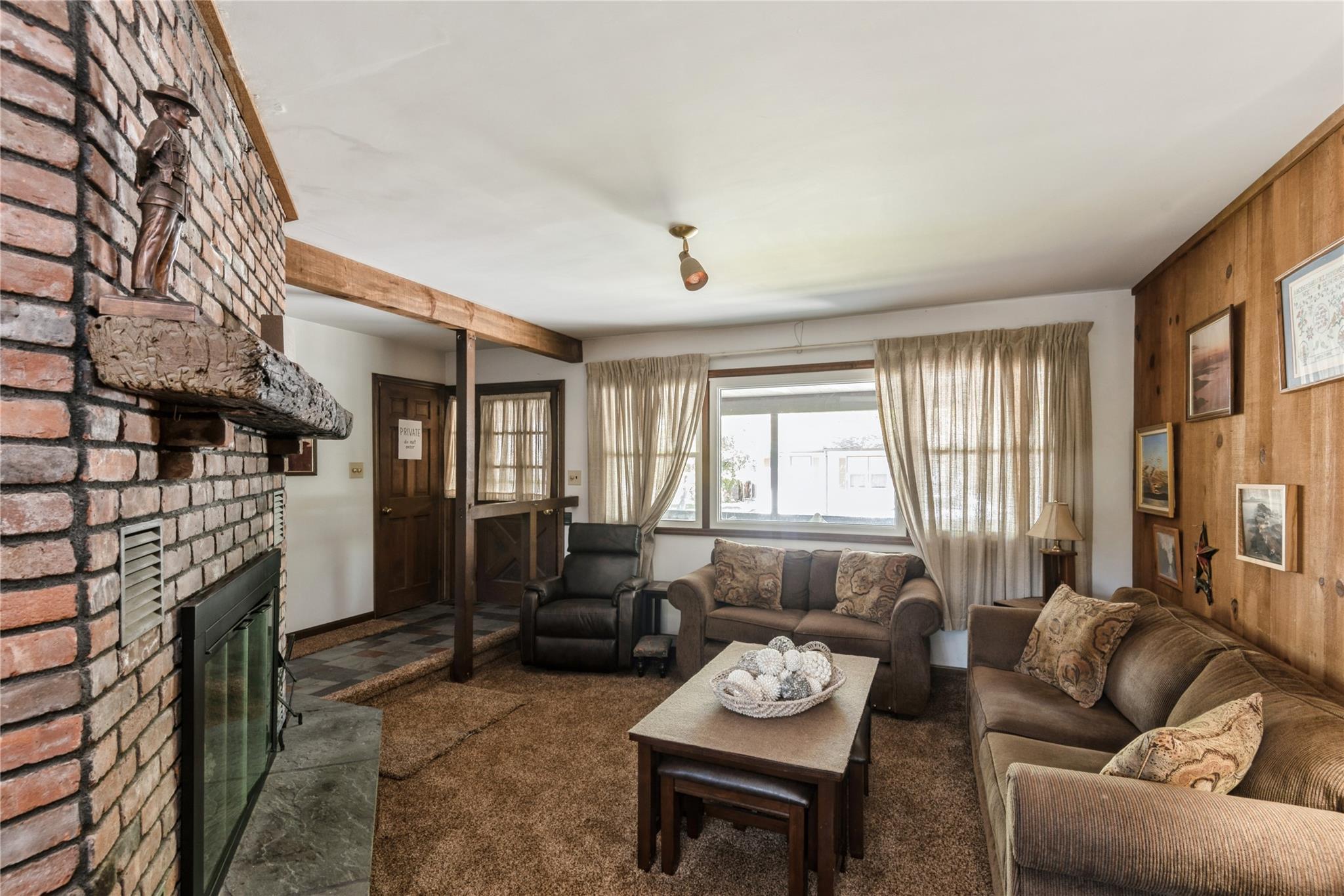 Single Family Mineola  Suffolk County, NY 11946, MLS-857682-7