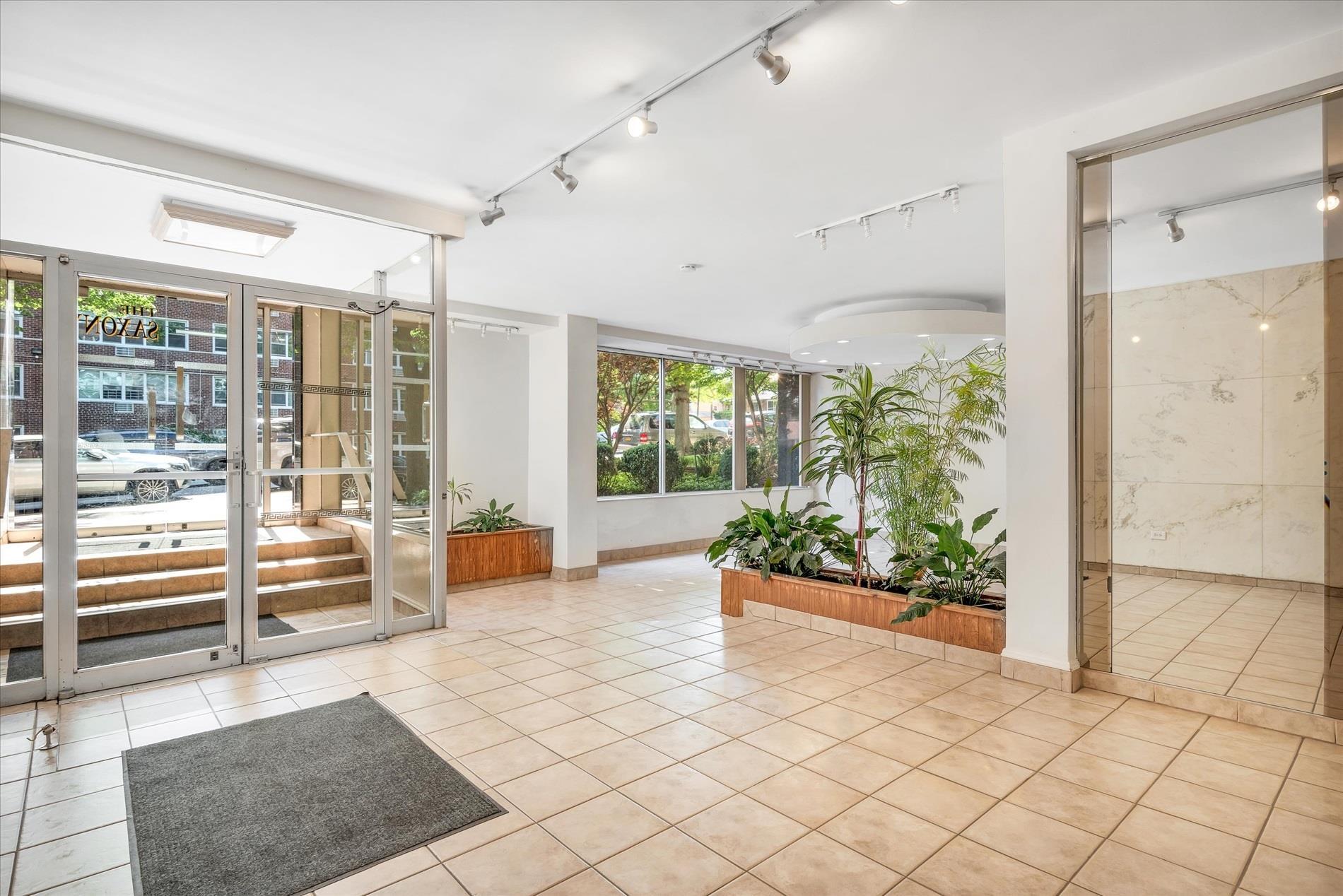 Coop 165th Street  Queens, NY 11432, MLS-857683-15