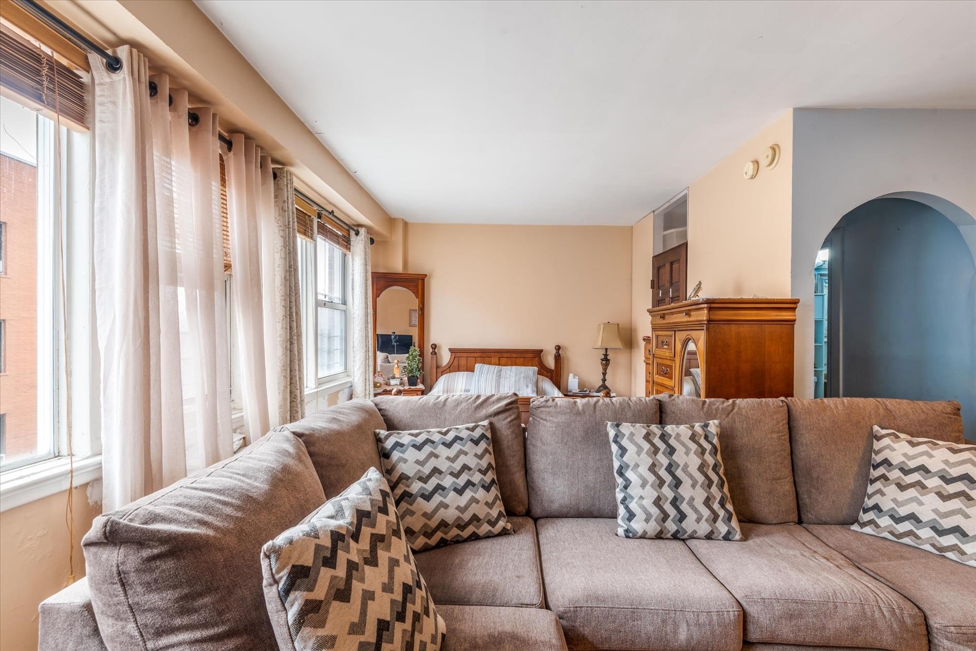 Coop 165th Street  Queens, NY 11432, MLS-857683-4