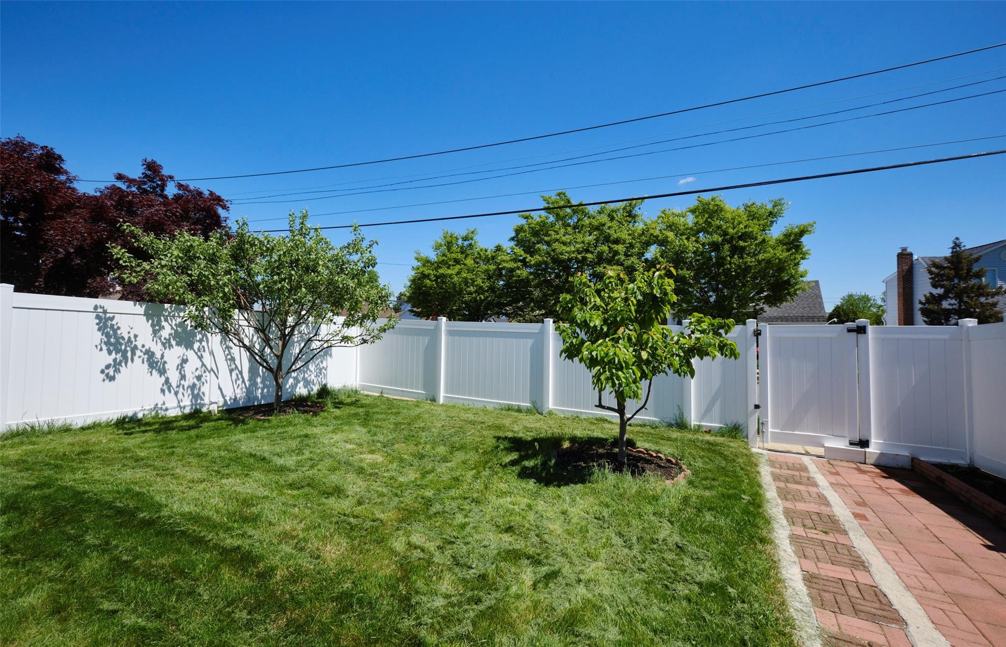 Single Family Guildford  Nassau County, NY 11552, MLS-857694-28