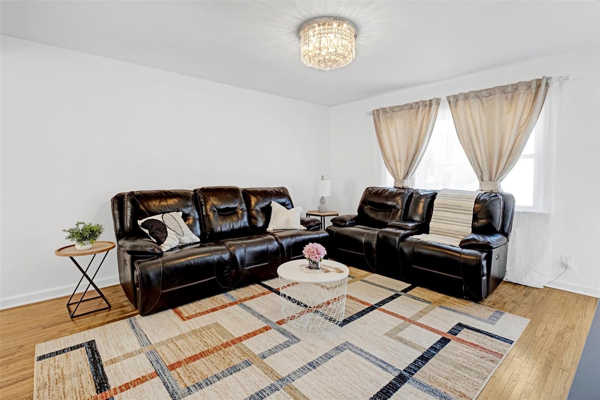 Single Family Guildford  Nassau County, NY 11552, MLS-857694-6