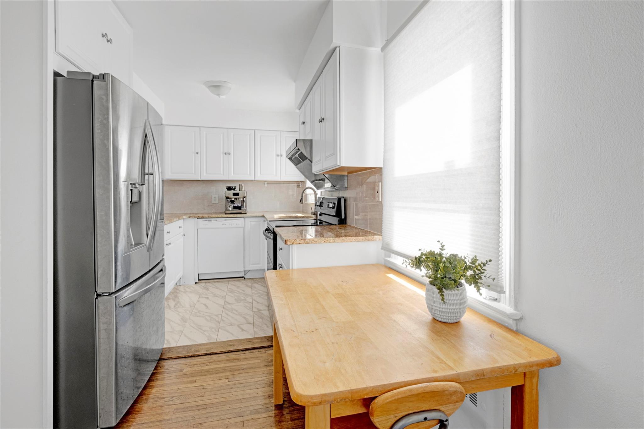 Single Family Guildford  Nassau County, NY 11552, MLS-857694-8