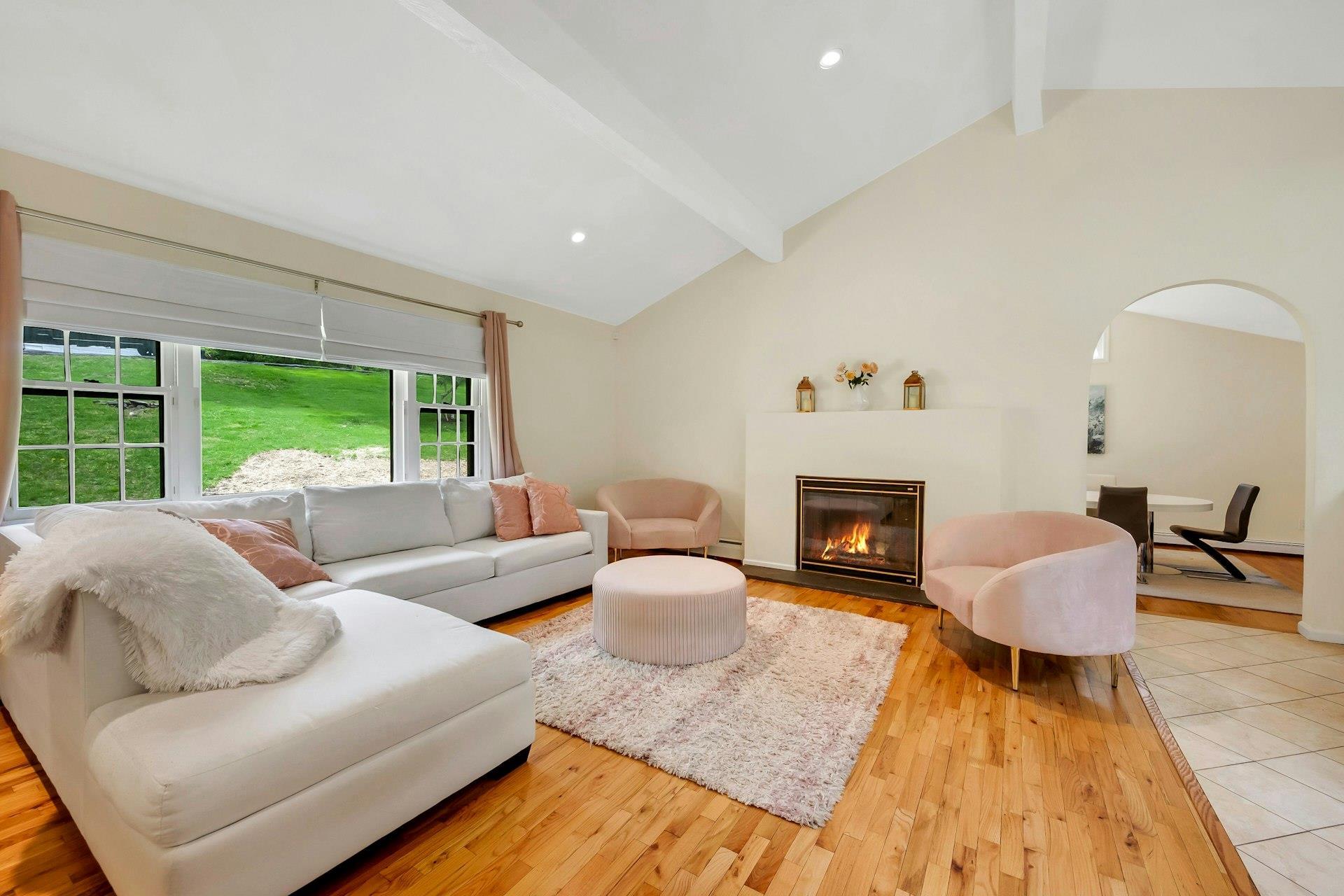 Single Family Howe  Westchester County, NY 10590, MLS-857699-2
