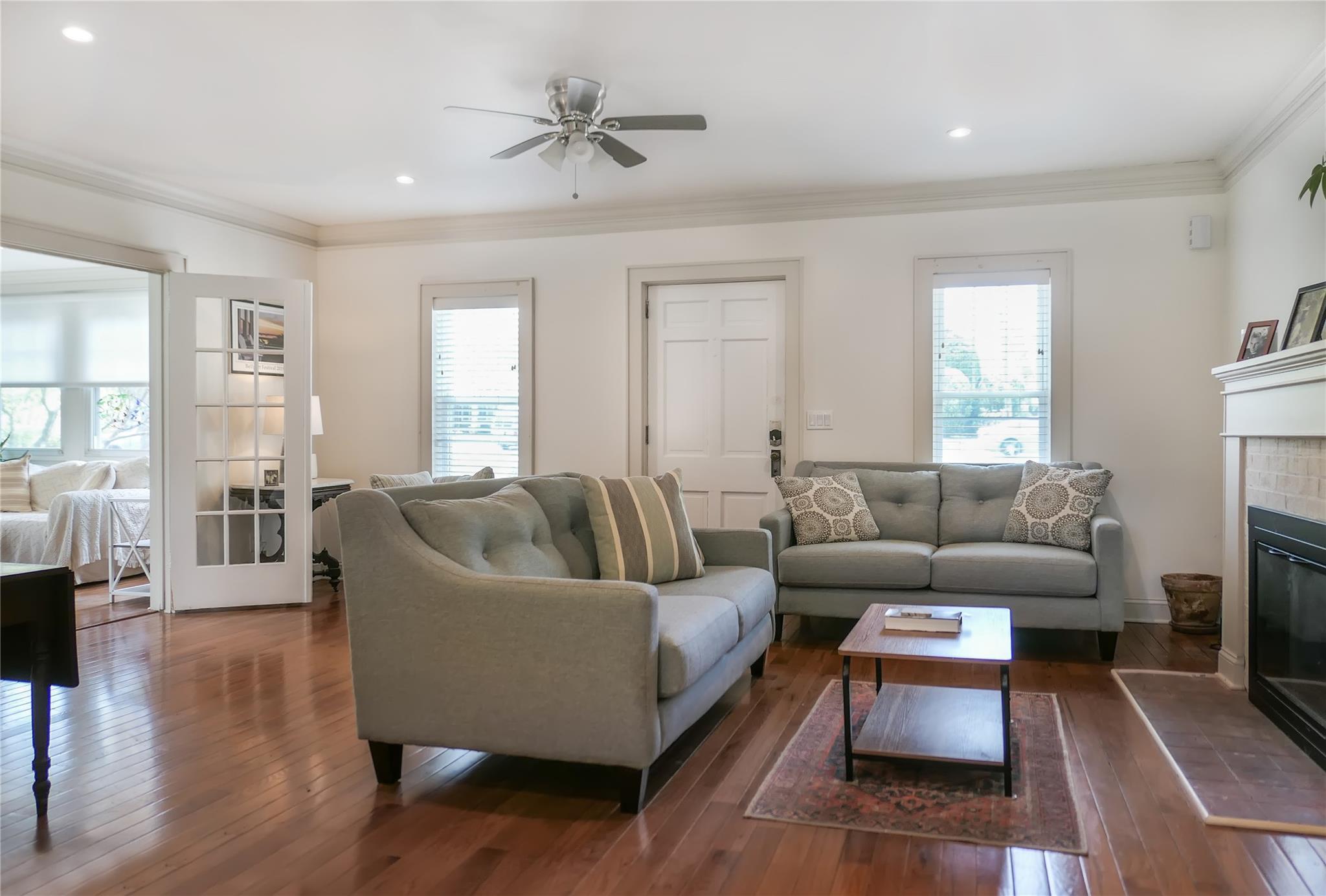 Single Family Howells Point  Suffolk County, NY 11713, MLS-857706-11