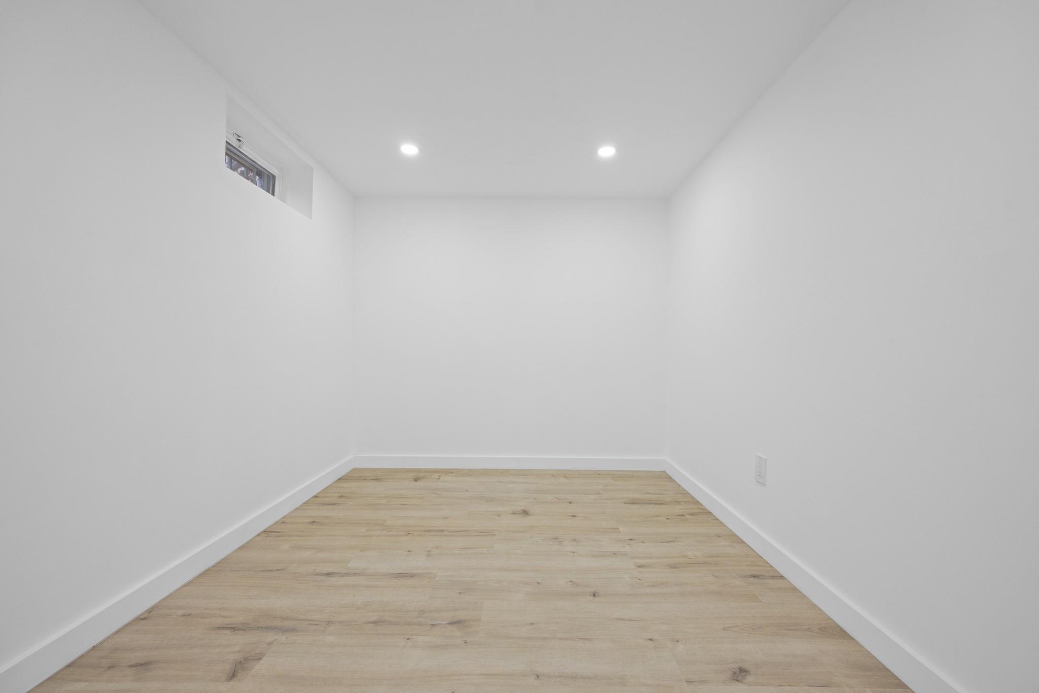 Single Family Alabama  Brooklyn, NY 11207, MLS-857713-19
