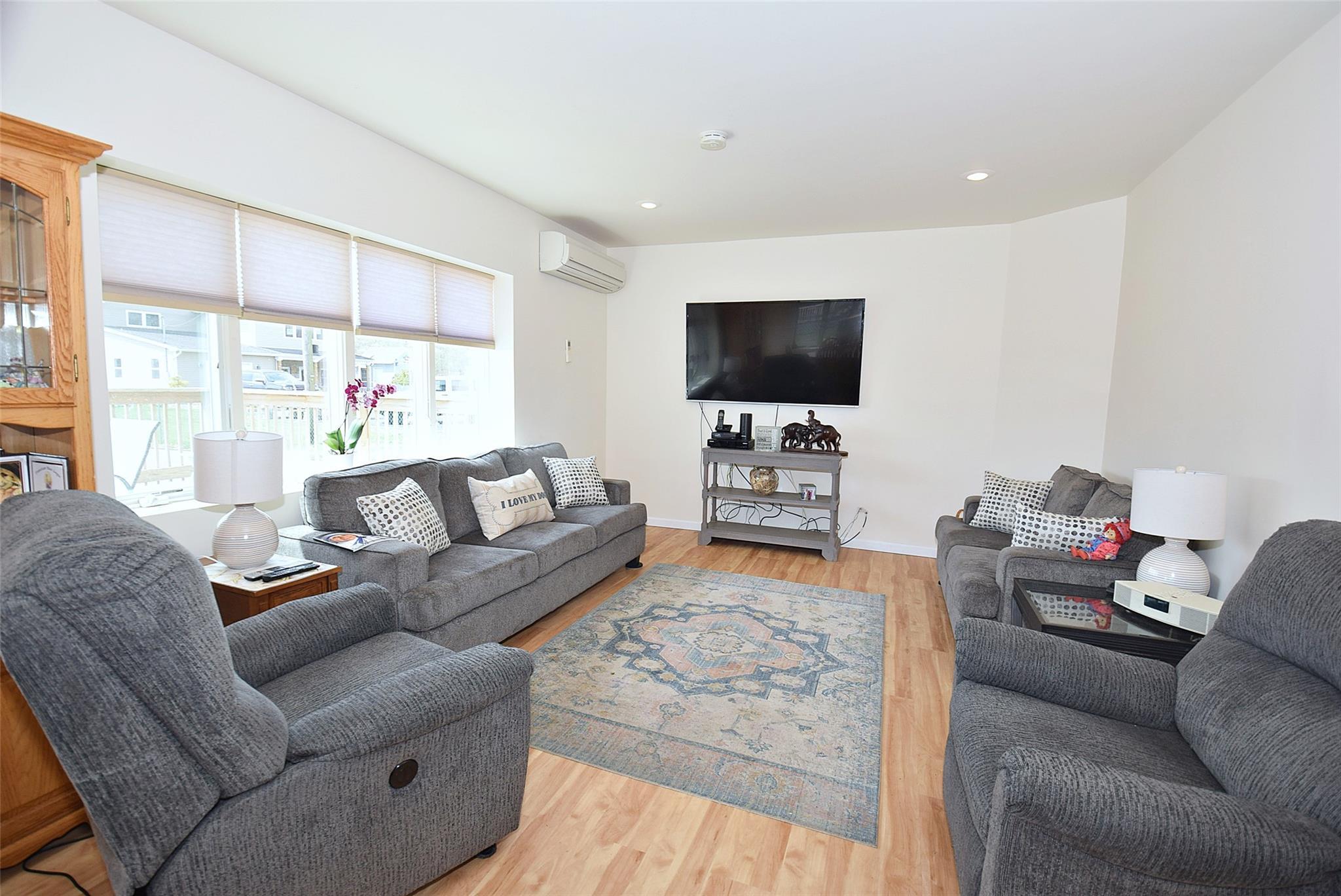 Single Family Shore  Suffolk County, NY 11951, MLS-857724-10