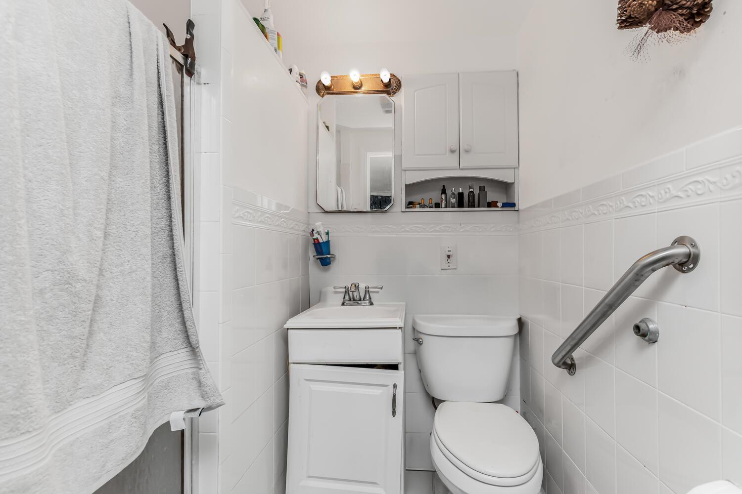 Single Family Quincy  Bronx, NY 10465, MLS-857727-16