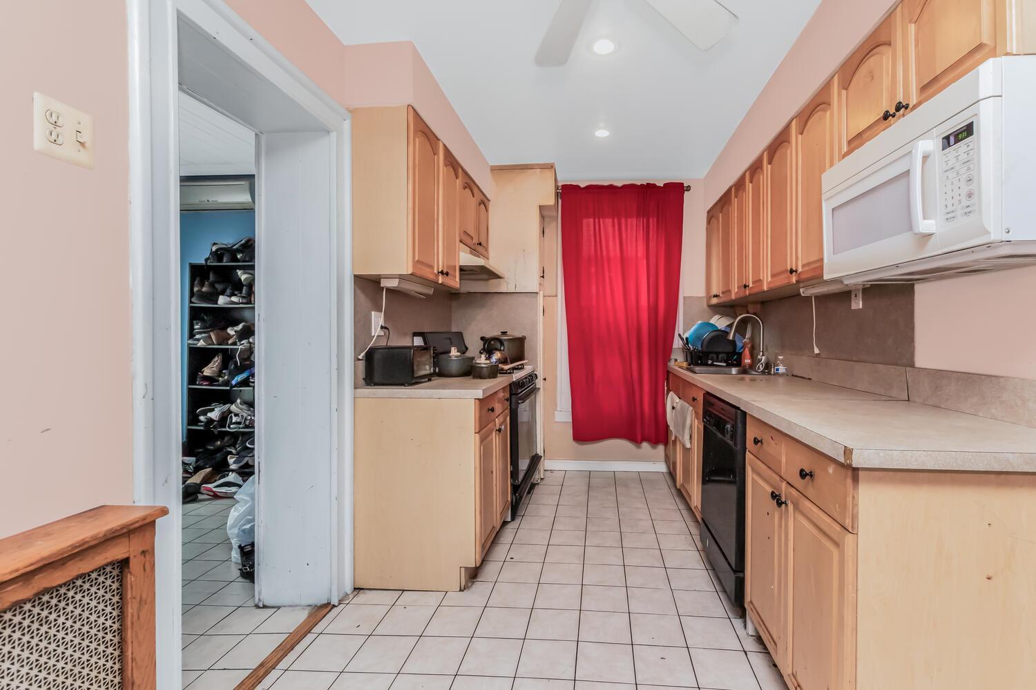 Single Family Quincy  Bronx, NY 10465, MLS-857727-7