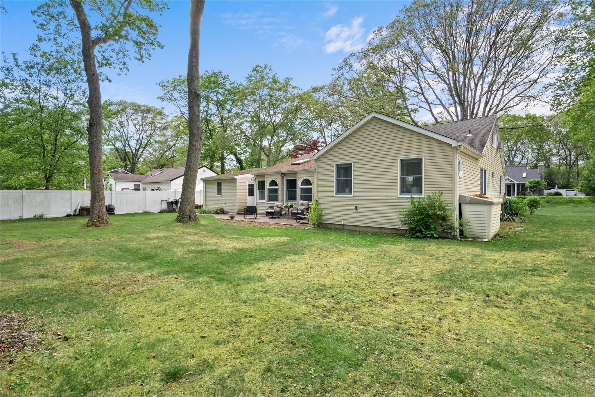 Single Family Lynch  Suffolk County, NY 11787, MLS-857741-36