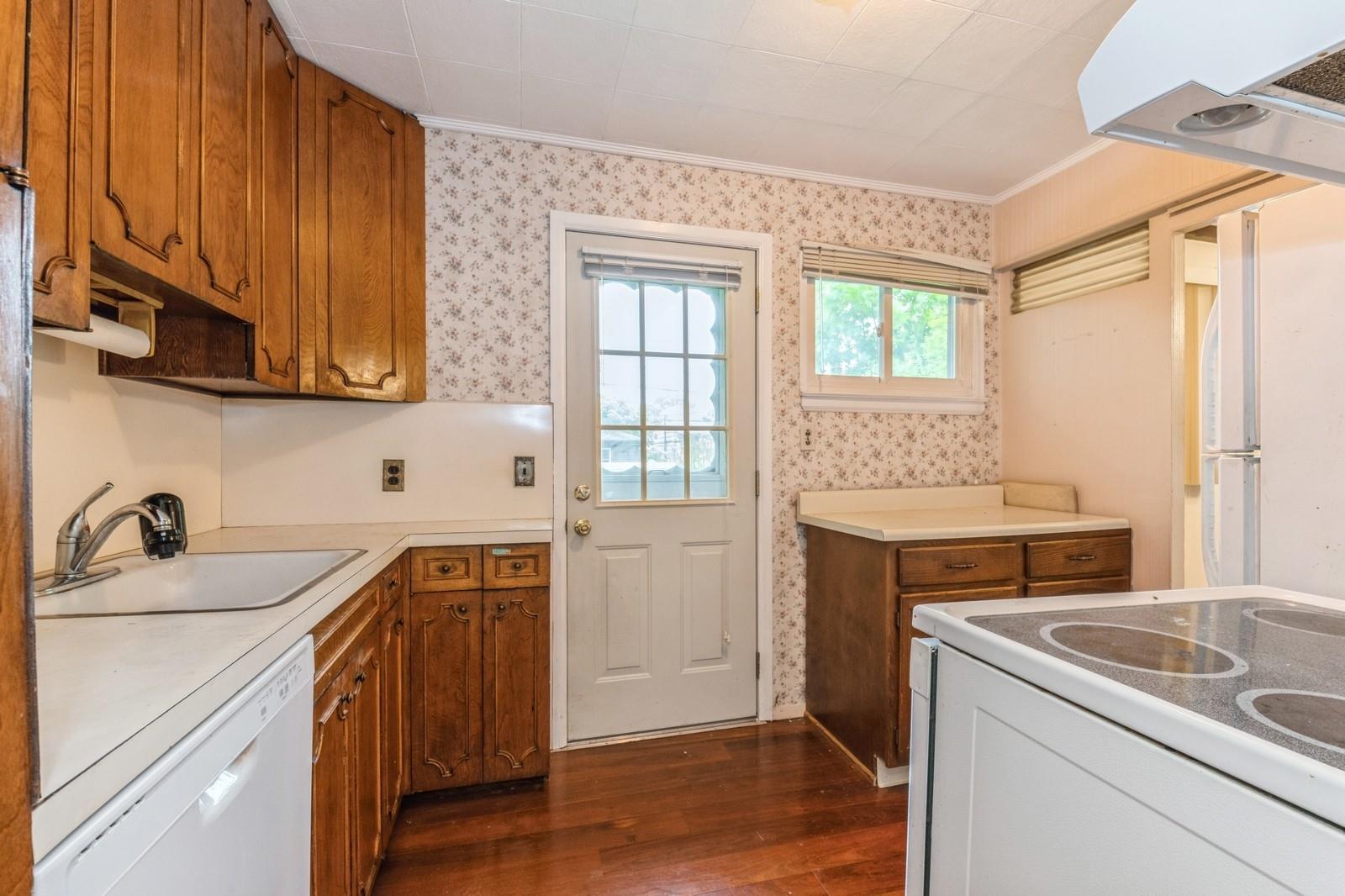 Single Family Anderson  Nassau County, NY 11010, MLS-857743-6