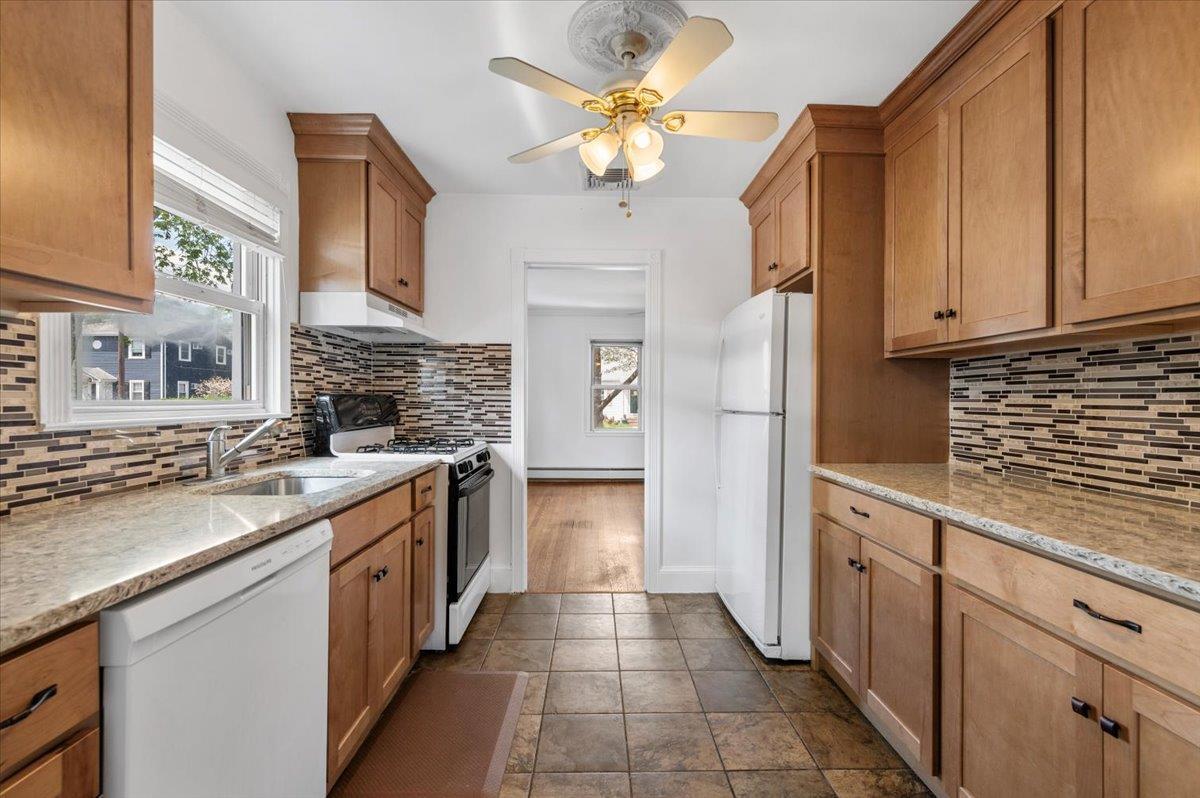 Single Family Leyden  Suffolk County, NY 11746, MLS-857745-6