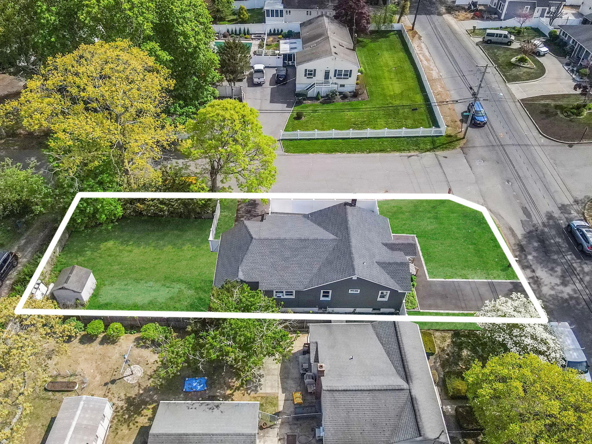 Single Family Evergreen  Suffolk County, NY 11784, MLS-857758-36