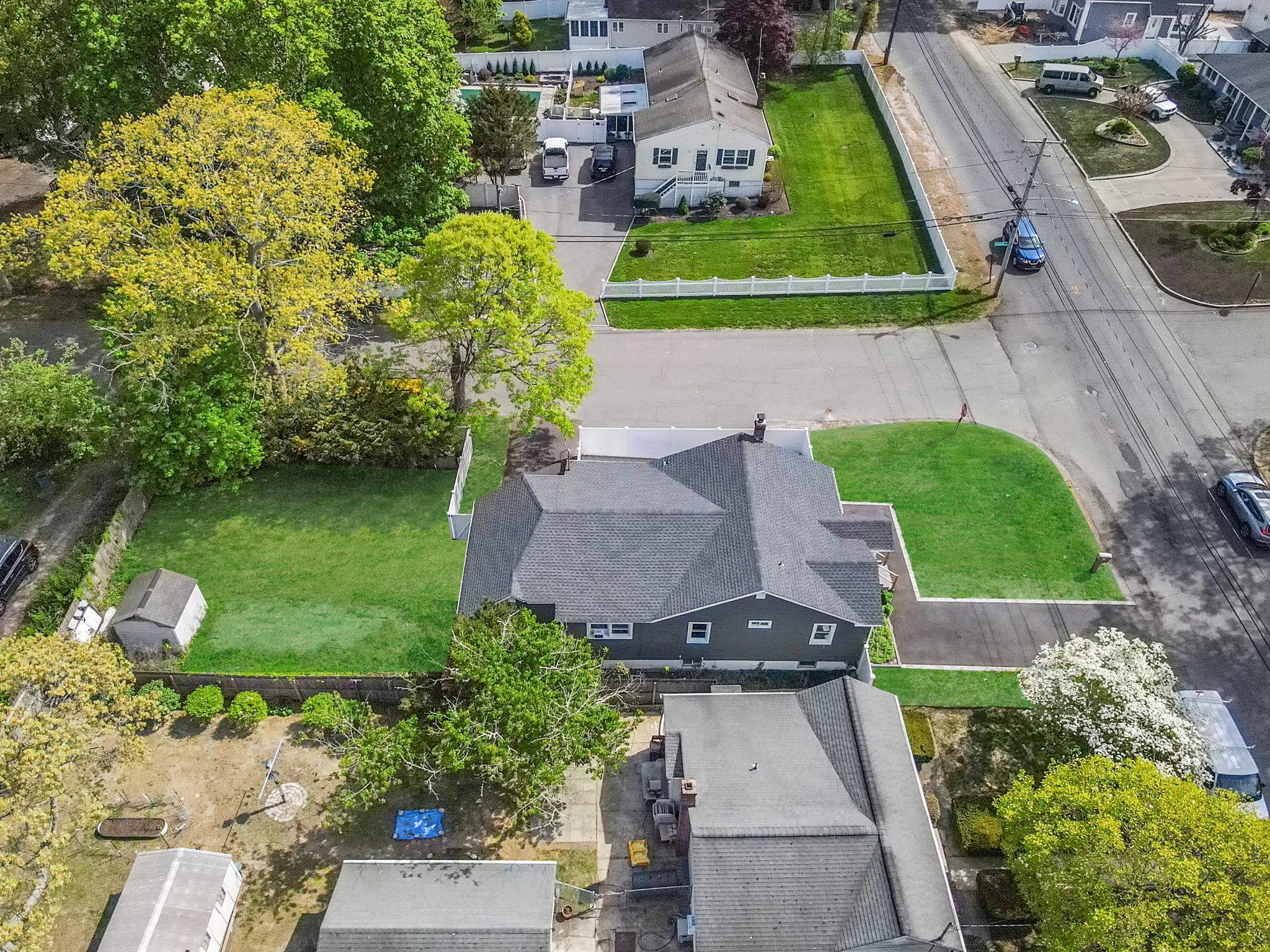 Single Family Evergreen  Suffolk County, NY 11784, MLS-857758-37