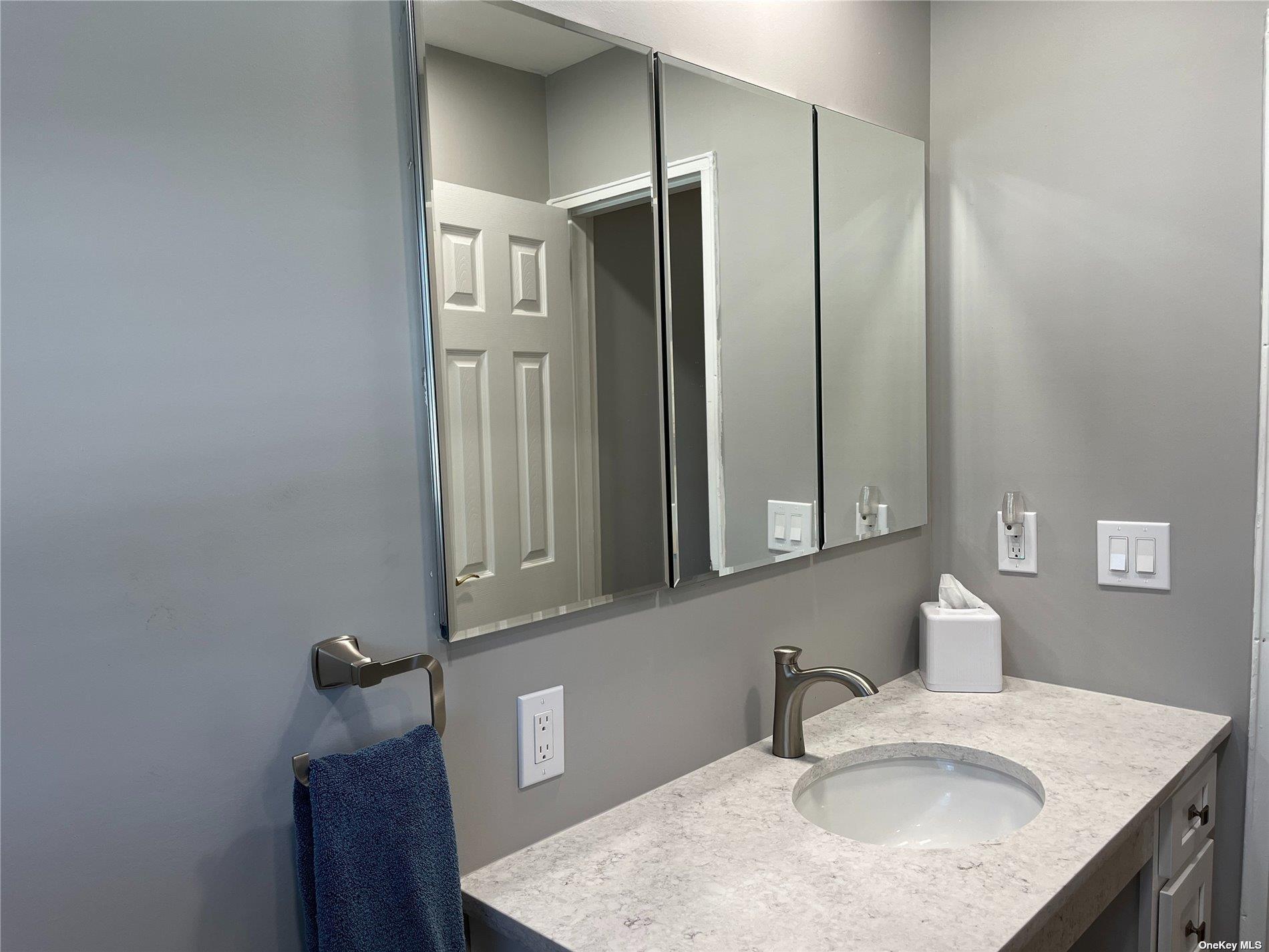 Single Family Gaymore  Suffolk County, NY 11776, MLS-857765-18