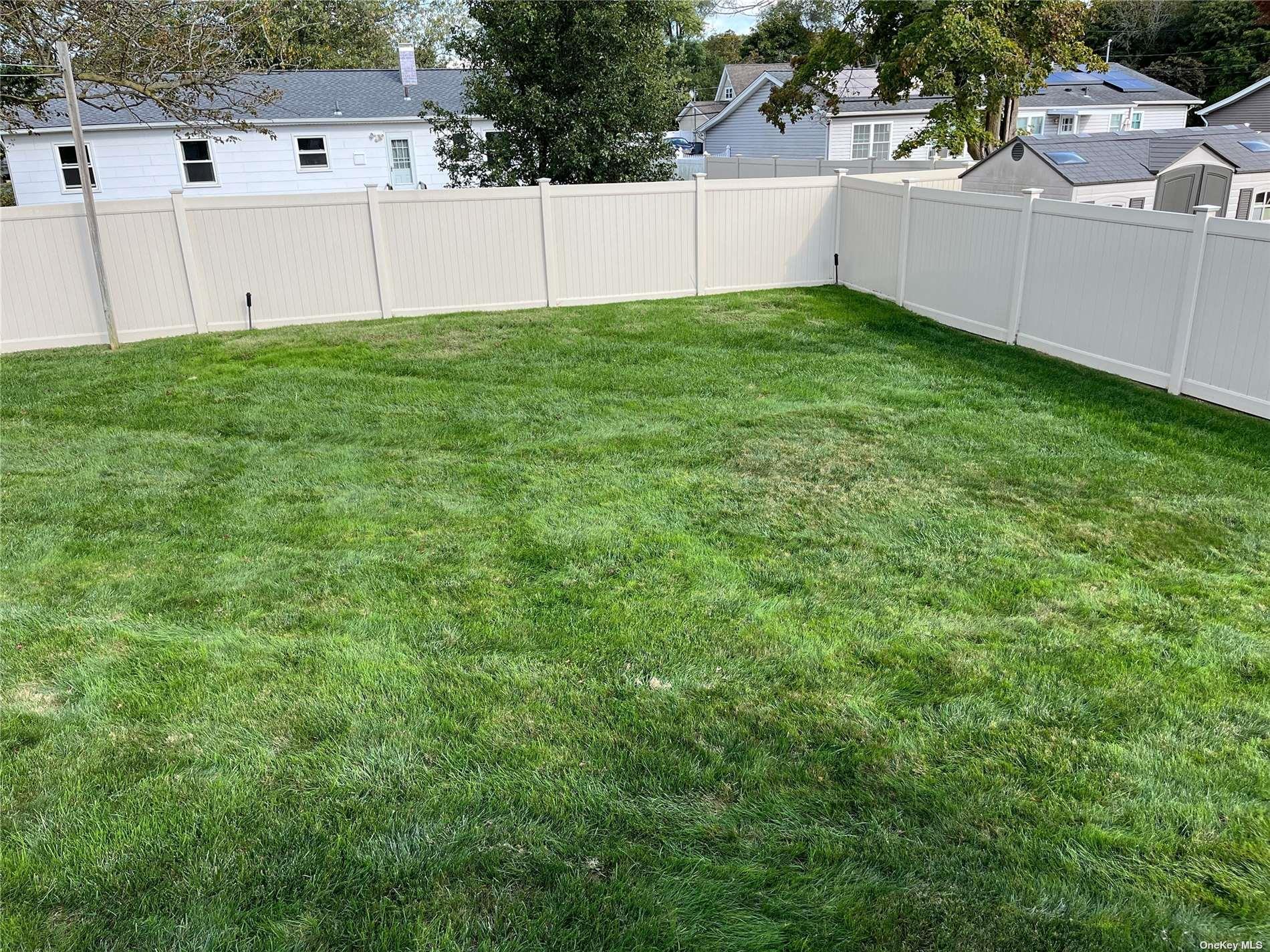 Single Family Gaymore  Suffolk County, NY 11776, MLS-857765-5