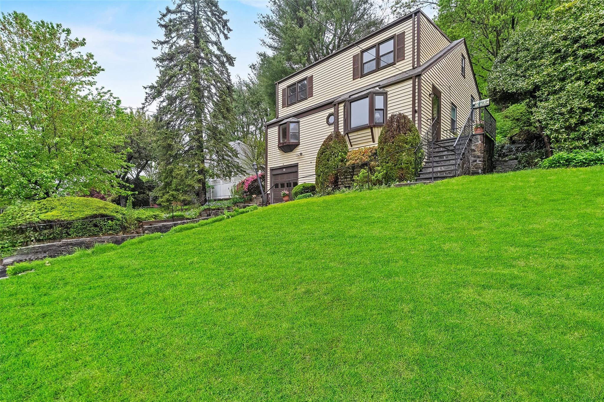 Single Family Garretson  Westchester County, NY 10604, MLS-857769-3