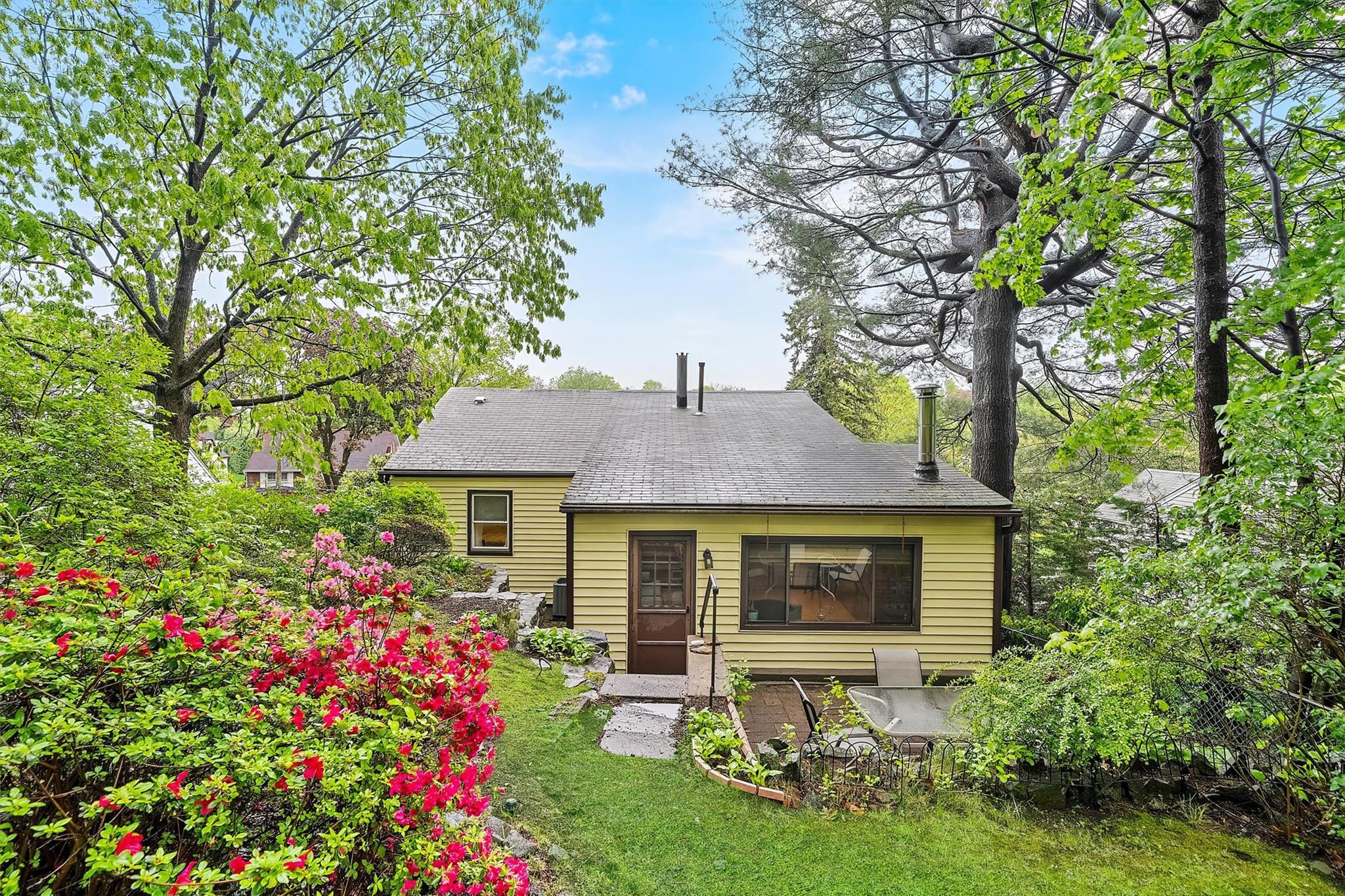 Single Family Garretson  Westchester County, NY 10604, MLS-857769-38