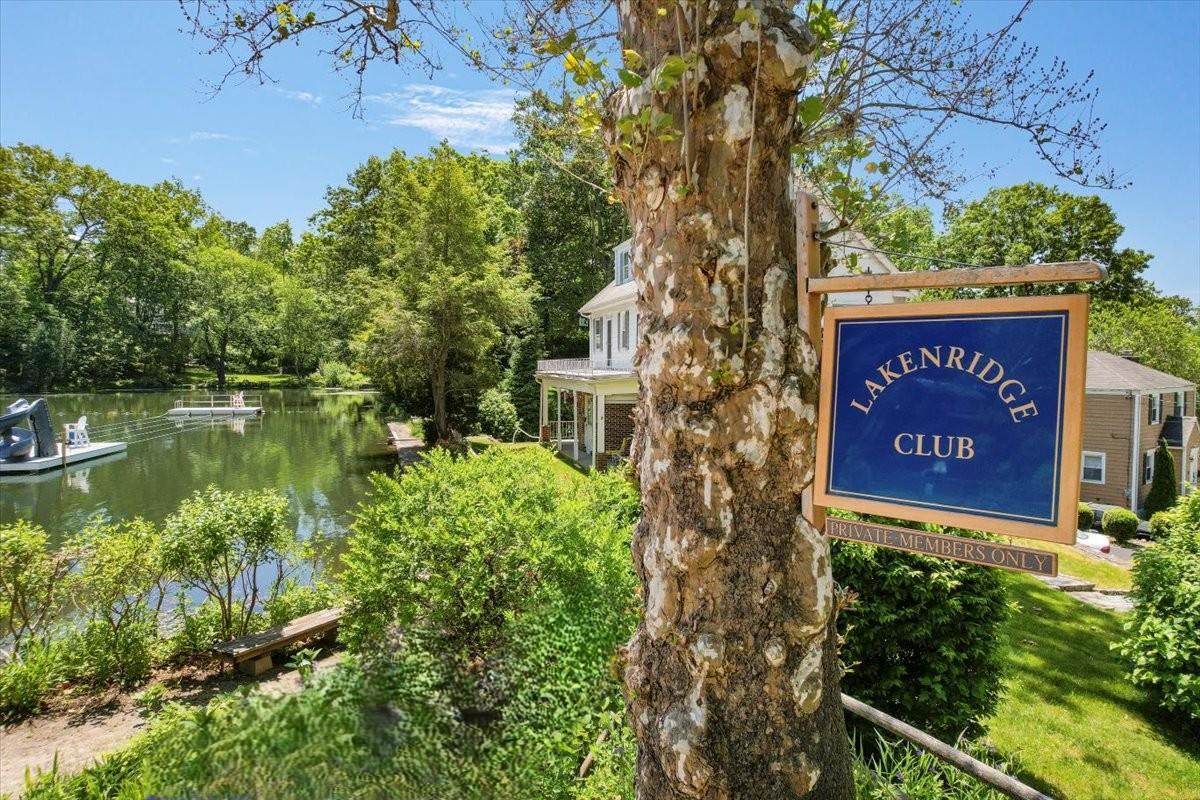 Single Family Garretson  Westchester County, NY 10604, MLS-857769-40