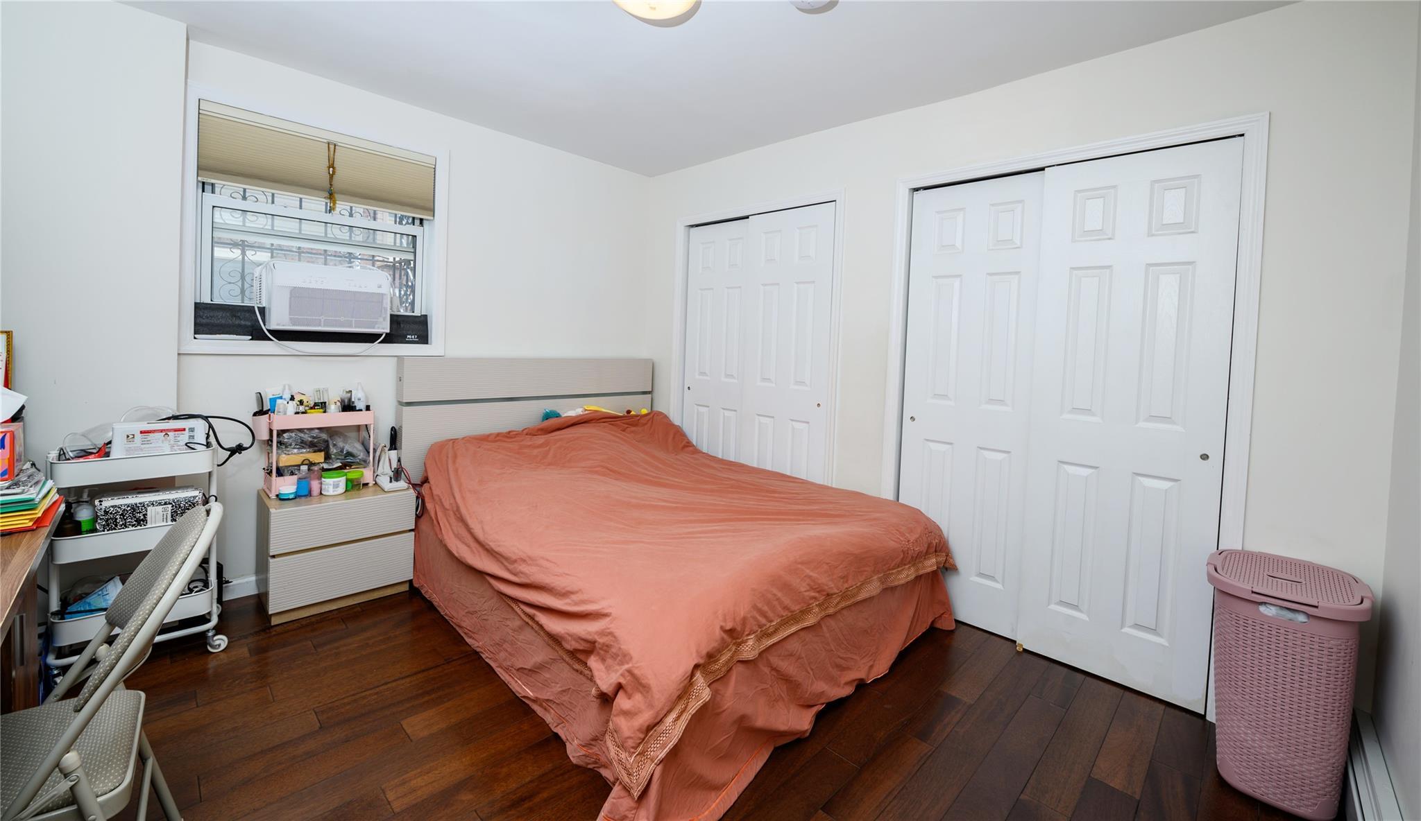 Single Family 69  Queens, NY 11365, MLS-857792-10