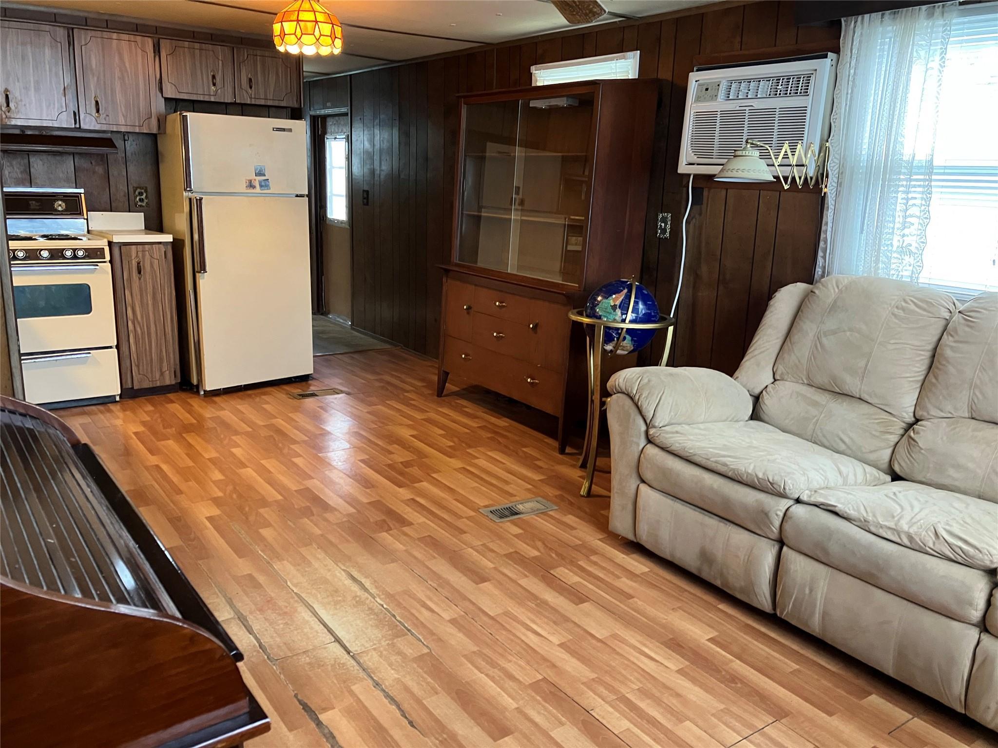 Single Family Riverleigh  Suffolk County, NY 11901, MLS-857793-3