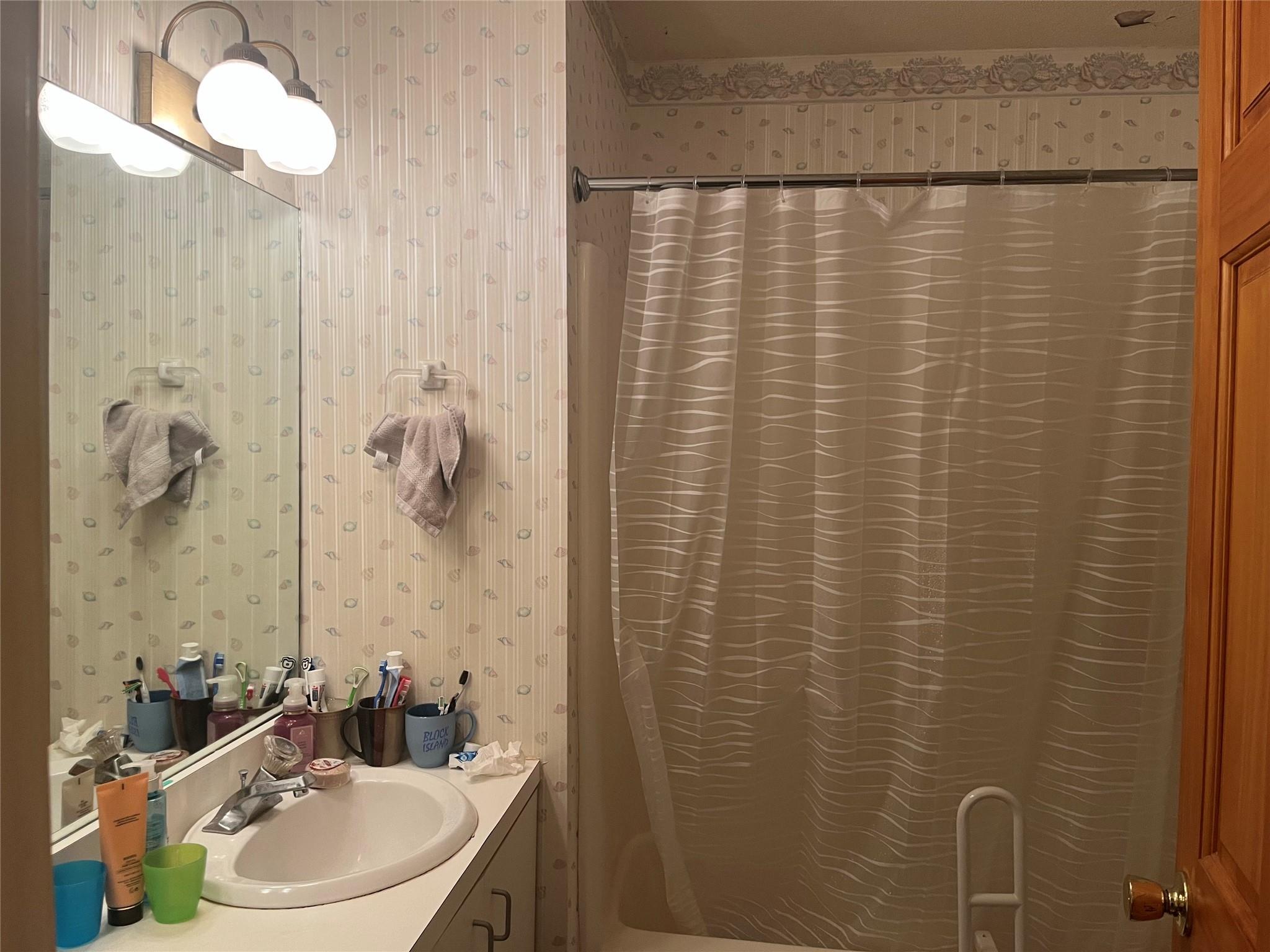 Condo Oronoke  Out Of Area, NY 06708, MLS-857799-10