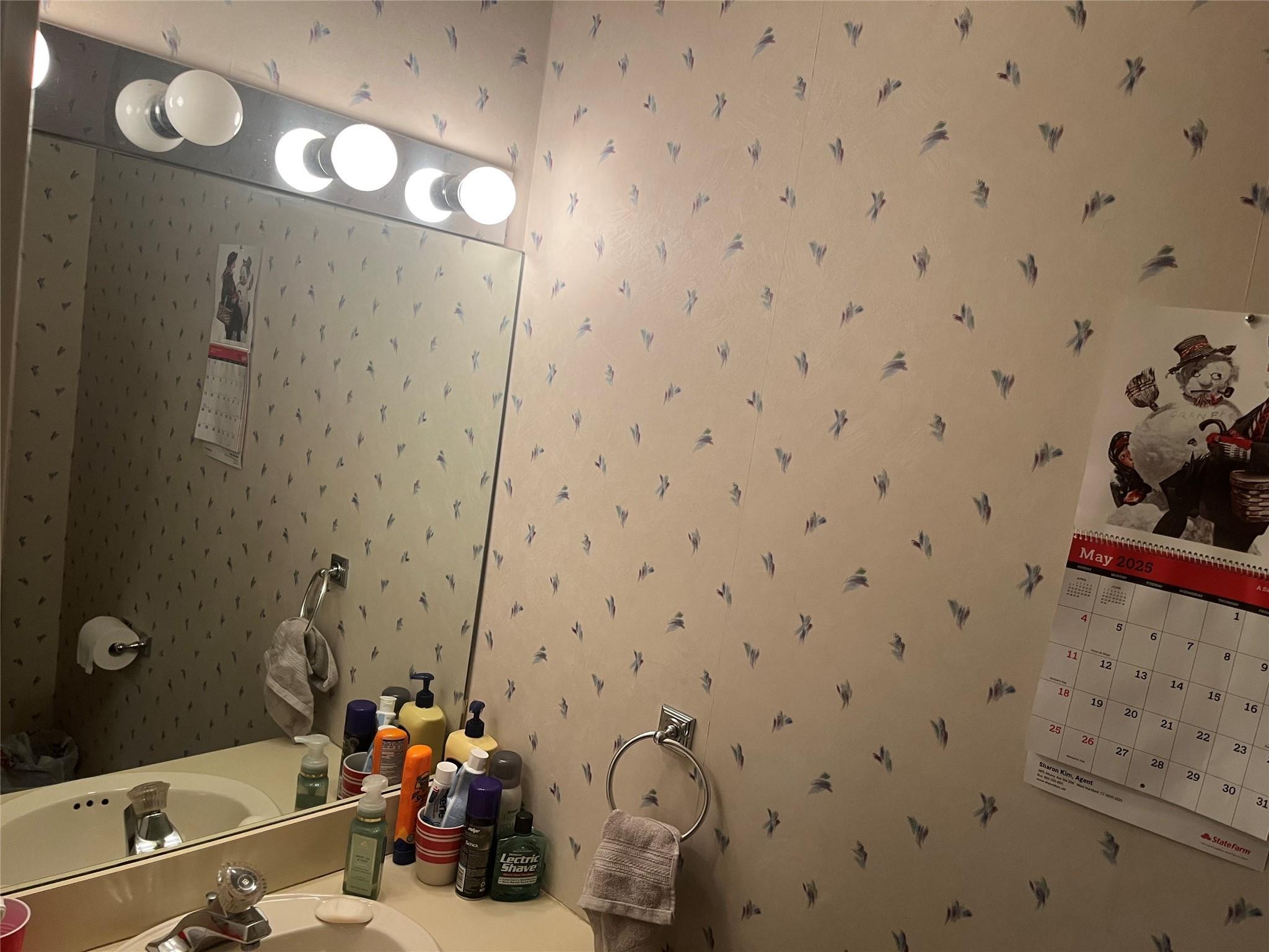 Condo Oronoke  Out Of Area, NY 06708, MLS-857799-4