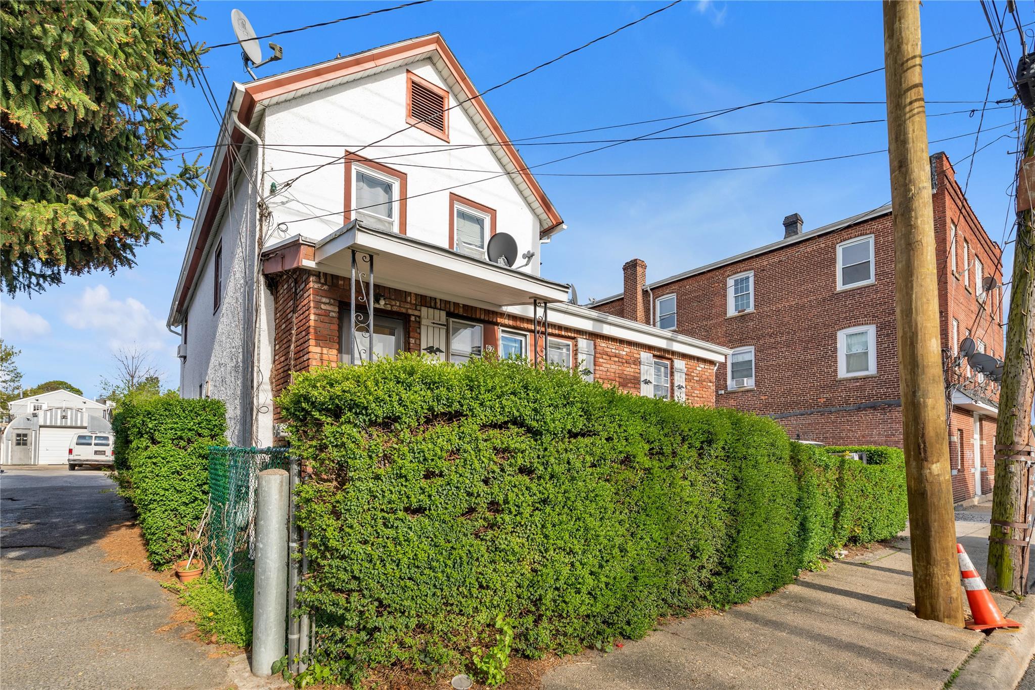 Single Family Hazel  Nassau County, NY 11542, MLS-857804-2