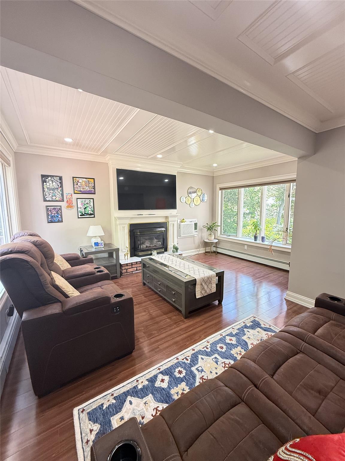 Single Family Shady  Suffolk County, NY 11743, MLS-857812-11