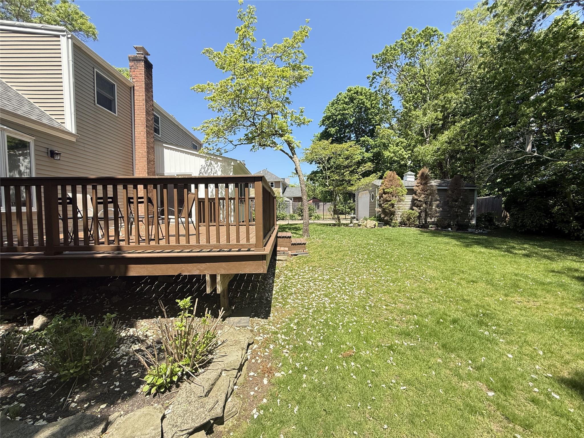 Single Family Shady  Suffolk County, NY 11743, MLS-857812-8