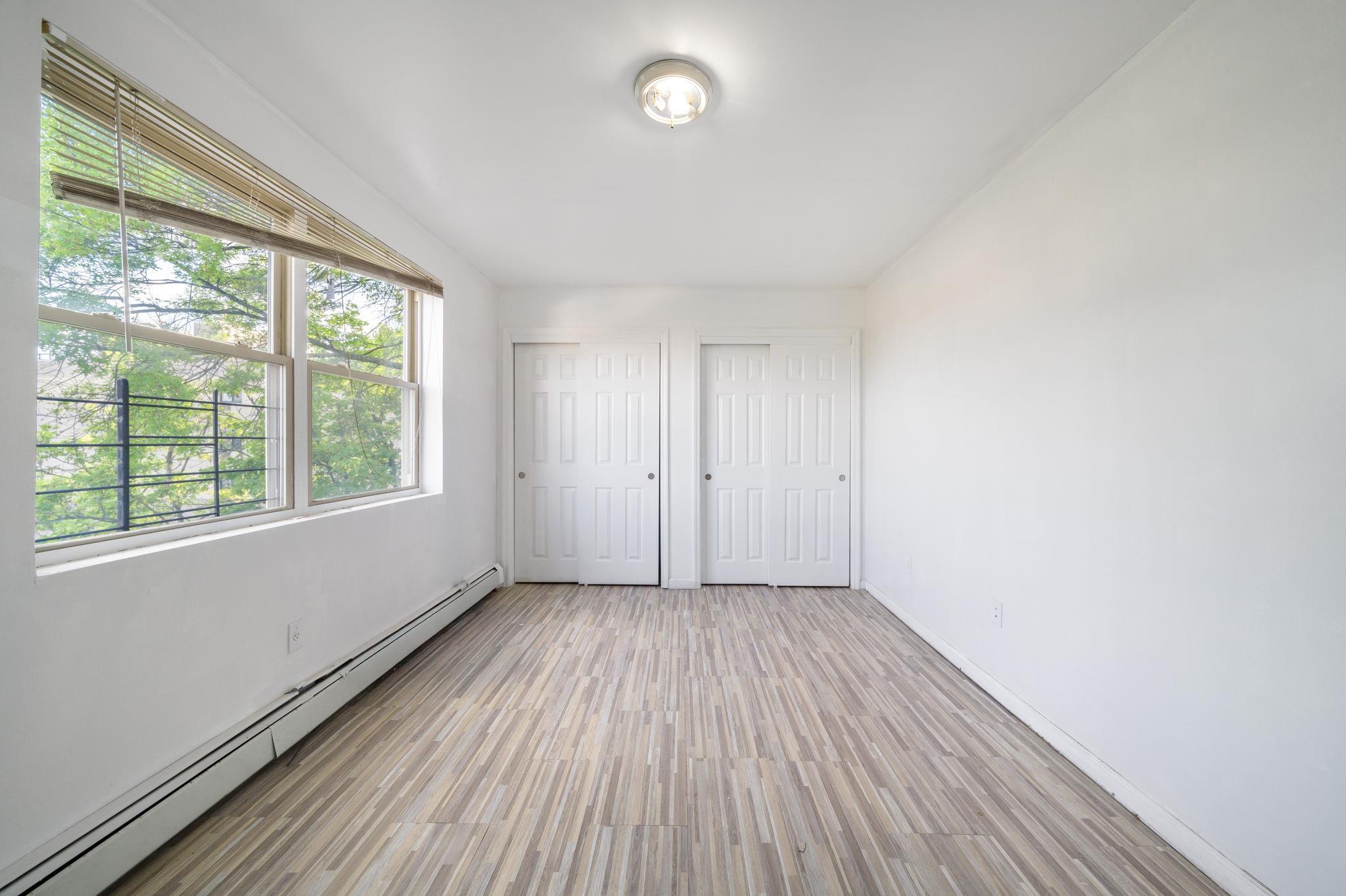 Single Family Sunnyside  Brooklyn, NY 11207, MLS-857815-33