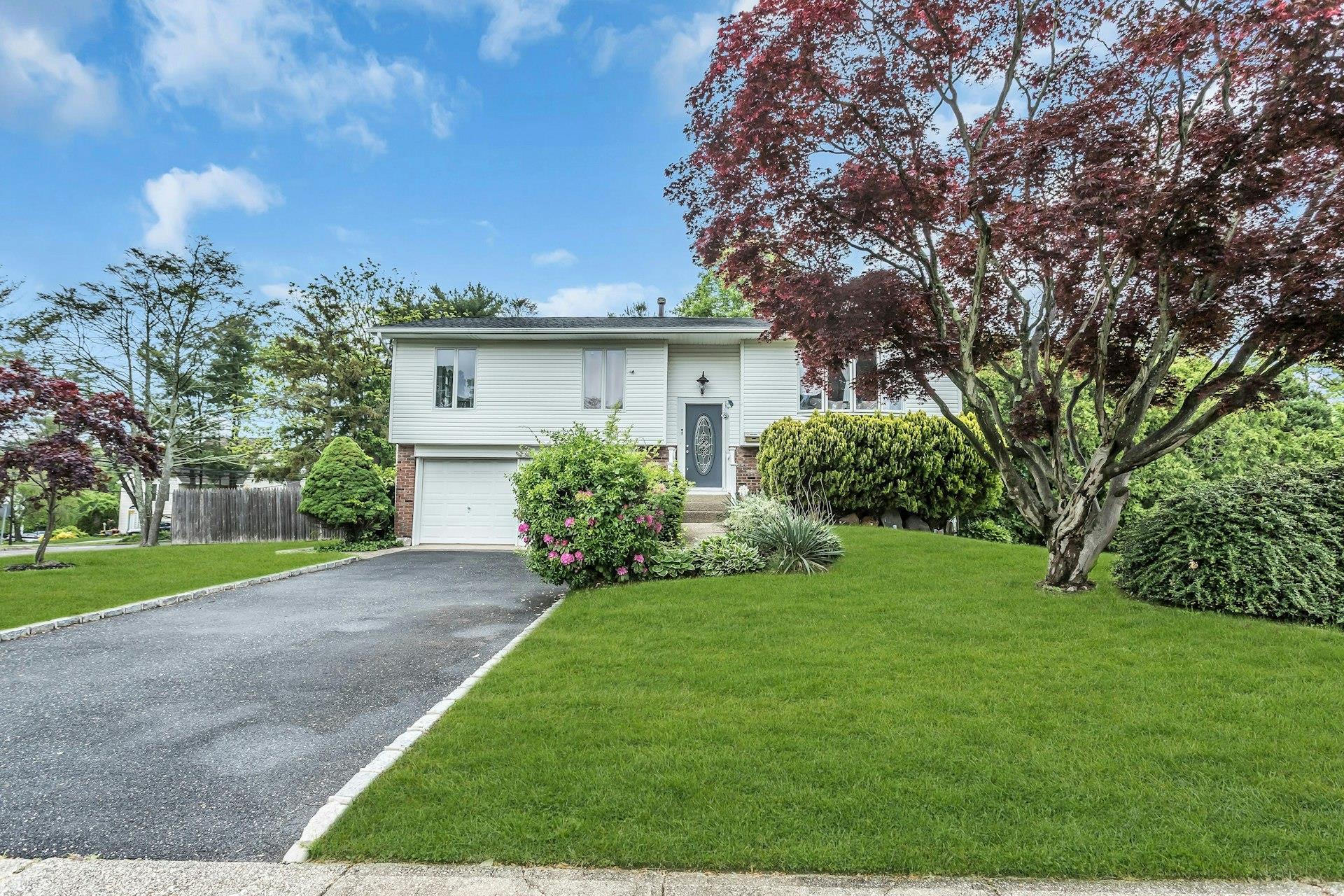 Single Family Valley Forge  Suffolk County, NY 11798, MLS-857824-26