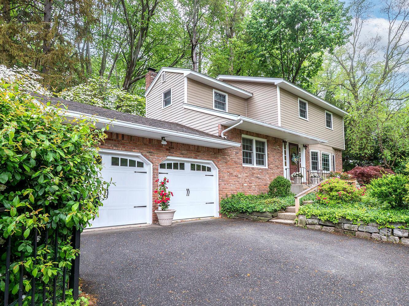 Single Family Littleworth  Nassau County, NY 11579, MLS-857846-2