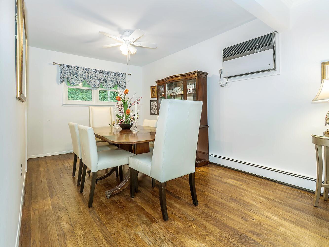 Single Family Littleworth  Nassau County, NY 11579, MLS-857846-9