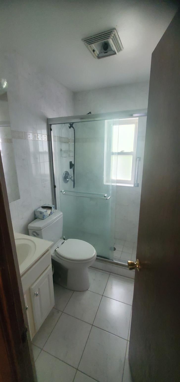 Single Family 200  Queens, NY 11361, MLS-857848-4