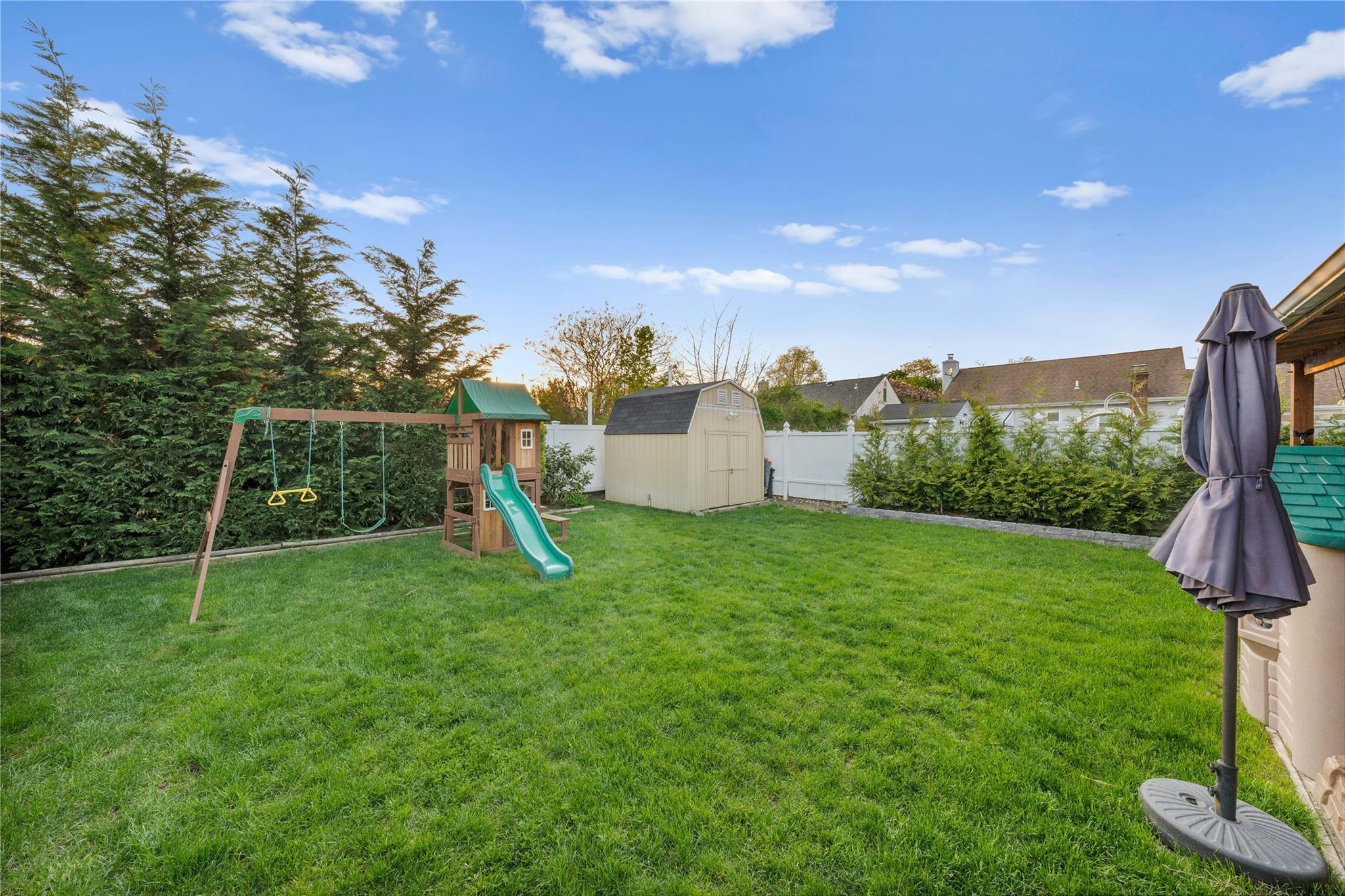 Single Family Herman  Suffolk County, NY 11703, MLS-857850-20