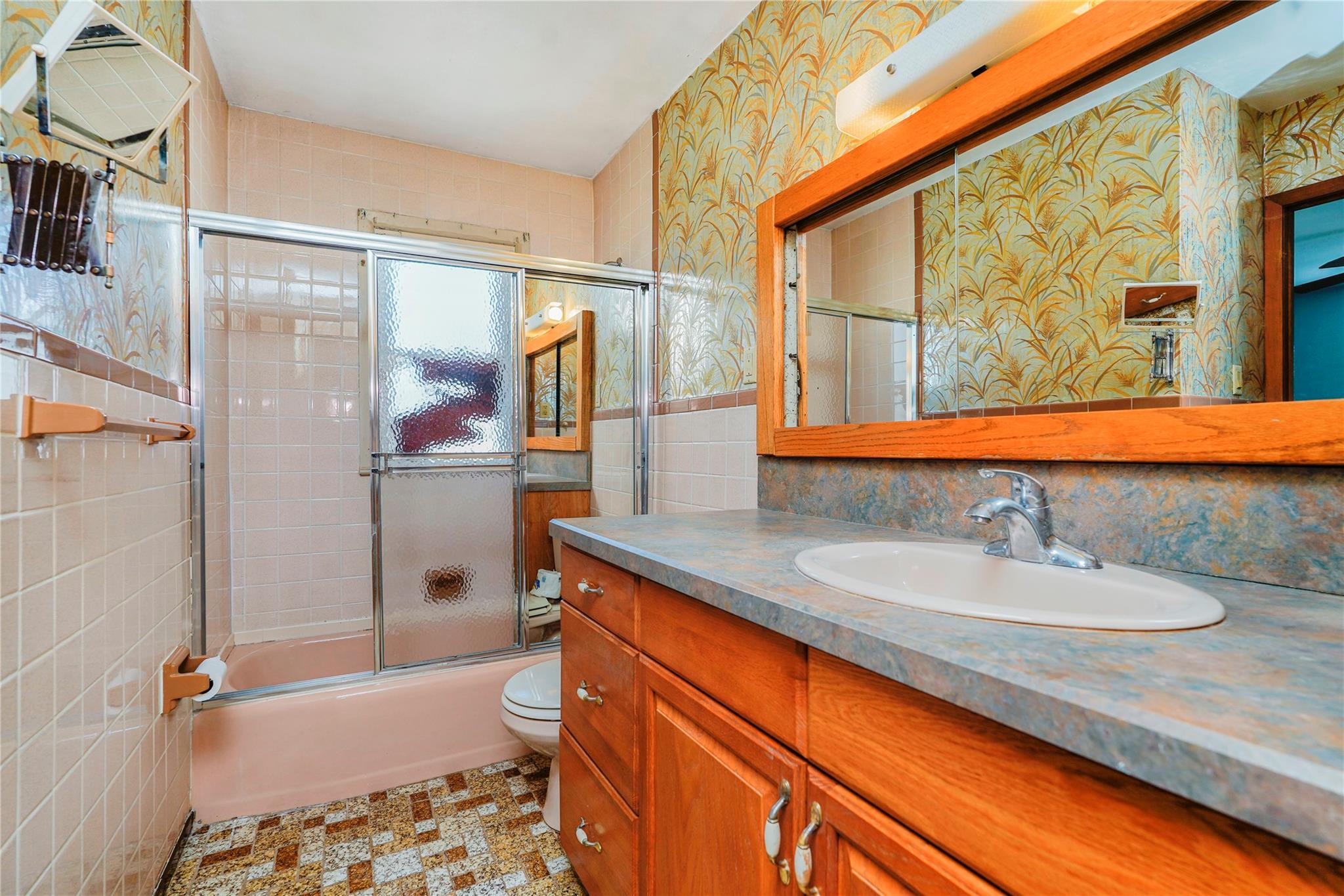 Single Family Greaves  Staten Island, NY 10308, MLS-857851-12