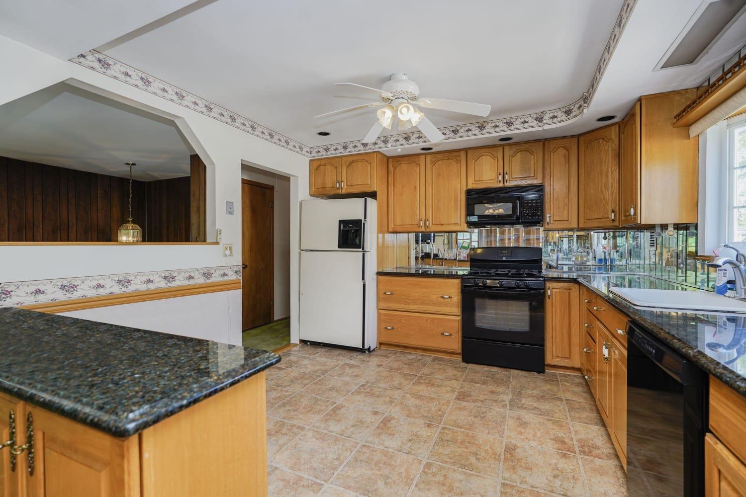 Single Family Greaves  Staten Island, NY 10308, MLS-857851-8