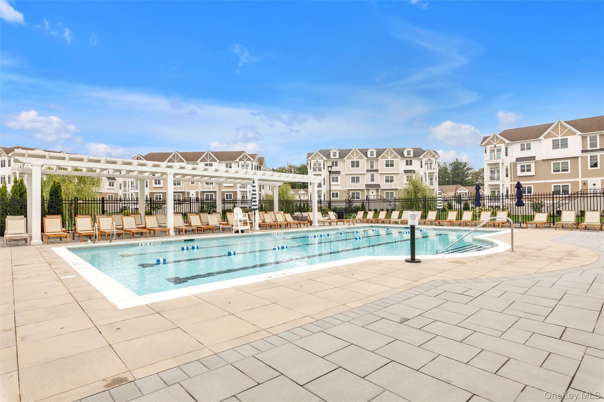Condo Aspenwood  Nassau County, NY 11803, MLS-857869-19