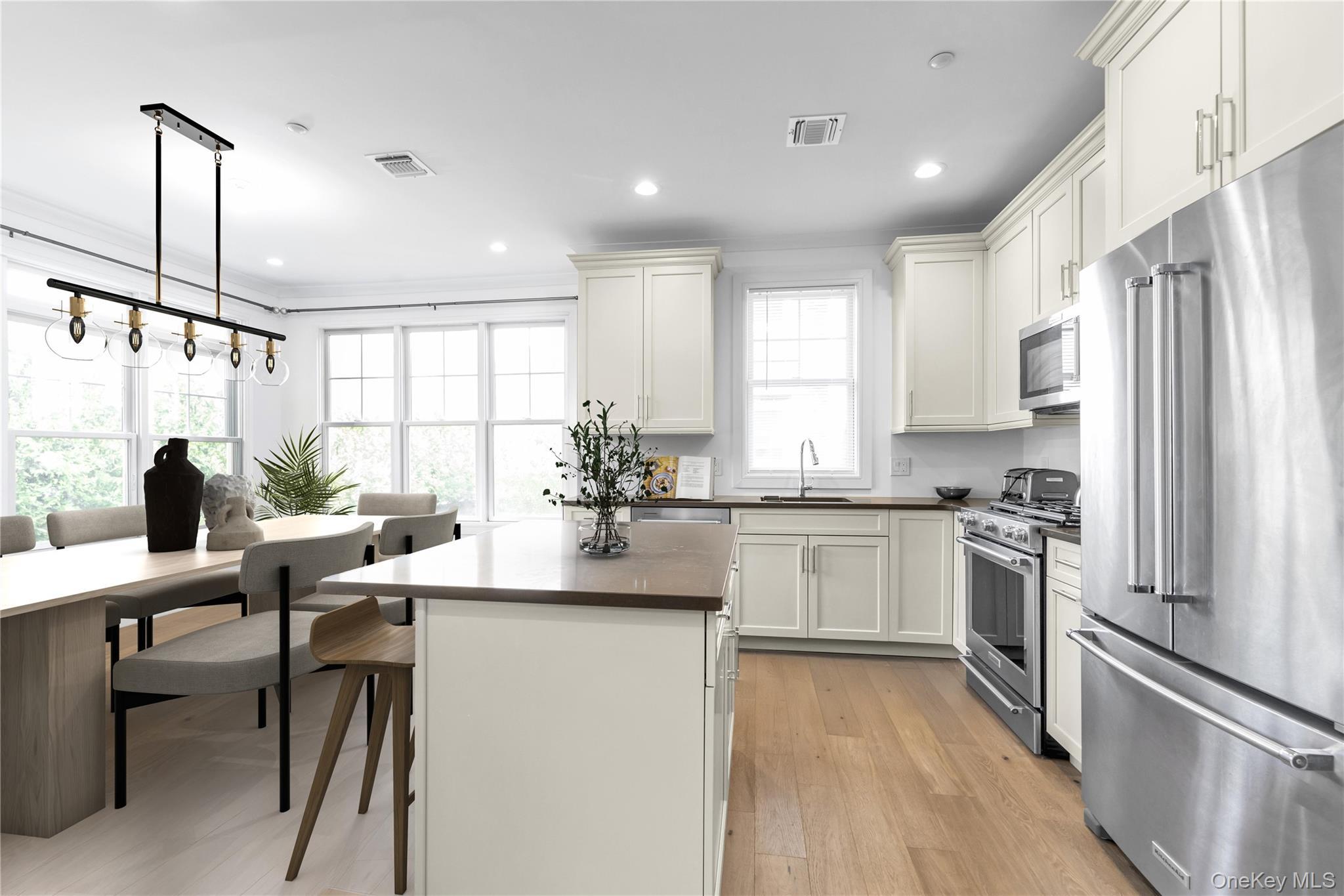 Condo Aspenwood  Nassau County, NY 11803, MLS-857869-7