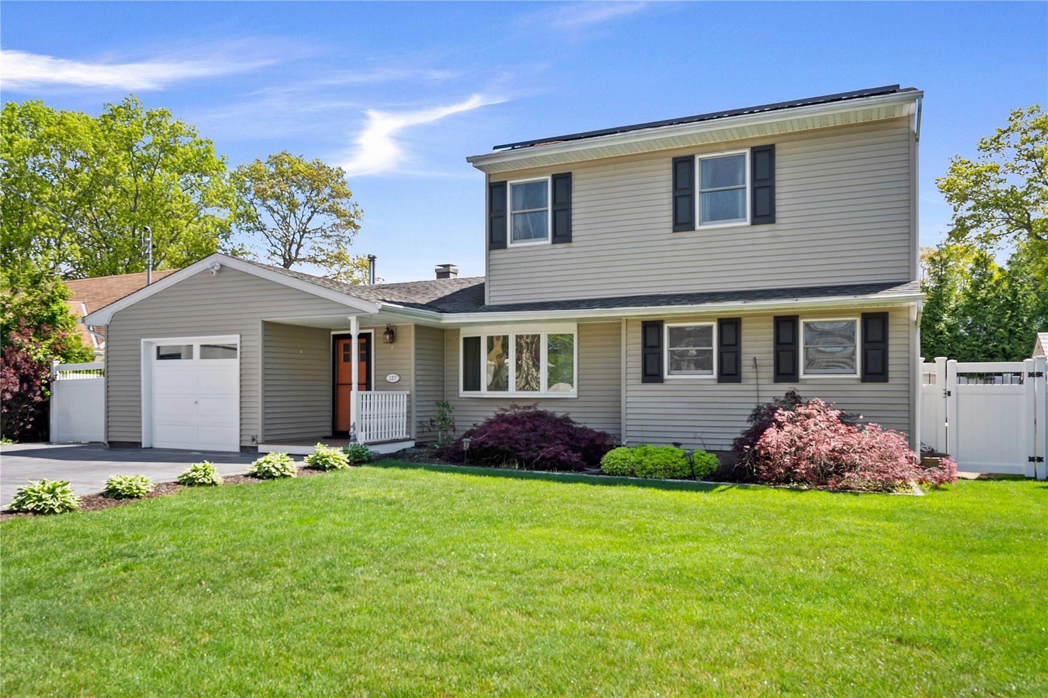Single Family Avenue D  Suffolk County, NY 11741, MLS-857898-3
