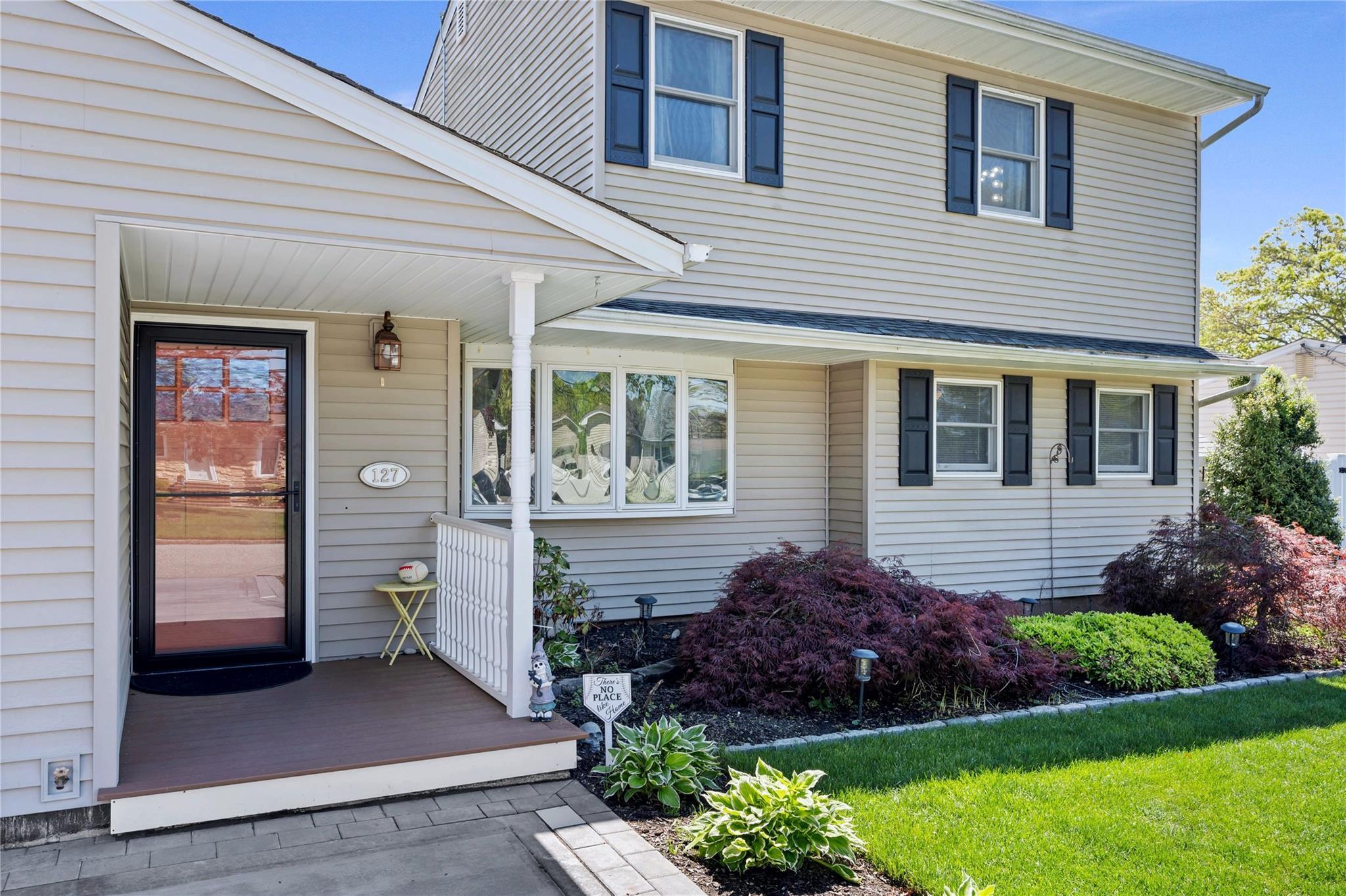 Single Family Avenue D  Suffolk County, NY 11741, MLS-857898-4