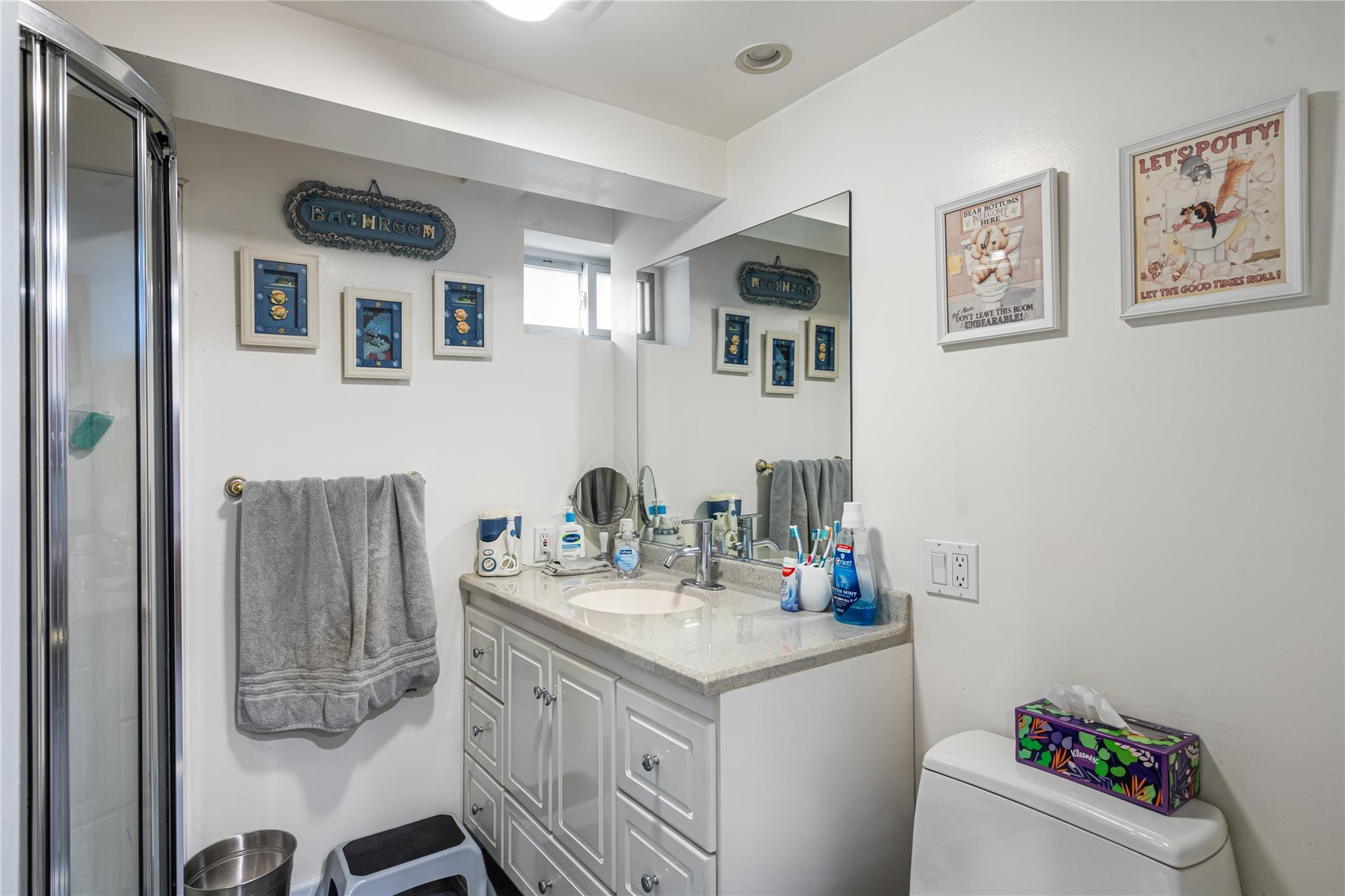 Single Family 252  Queens, NY 11426, MLS-857911-17