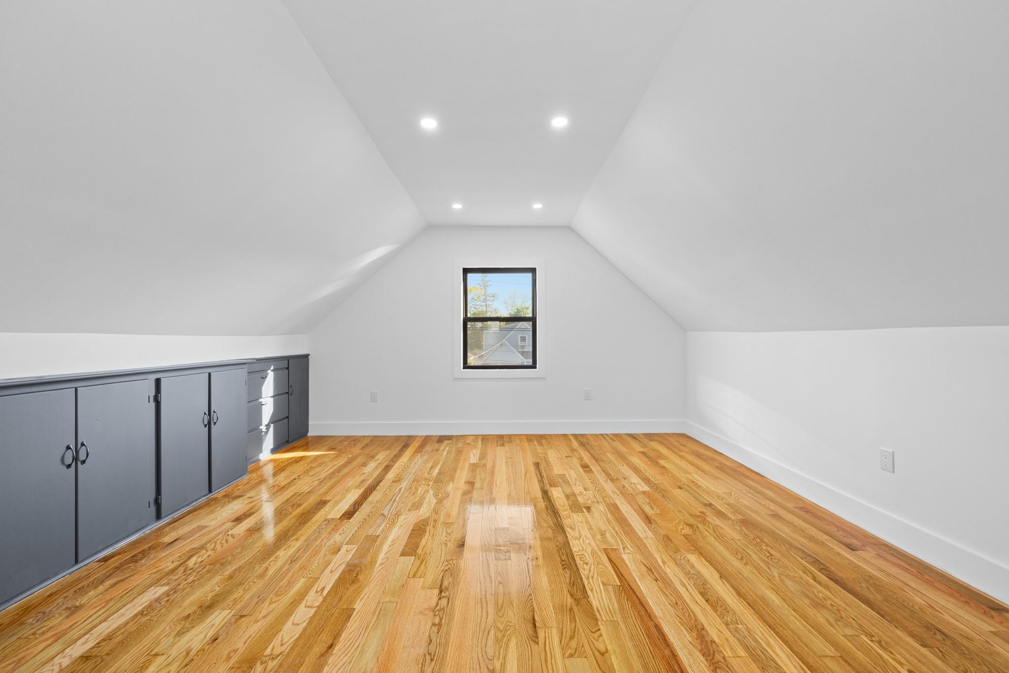 Single Family 131st  Queens, NY 11413, MLS-857934-9