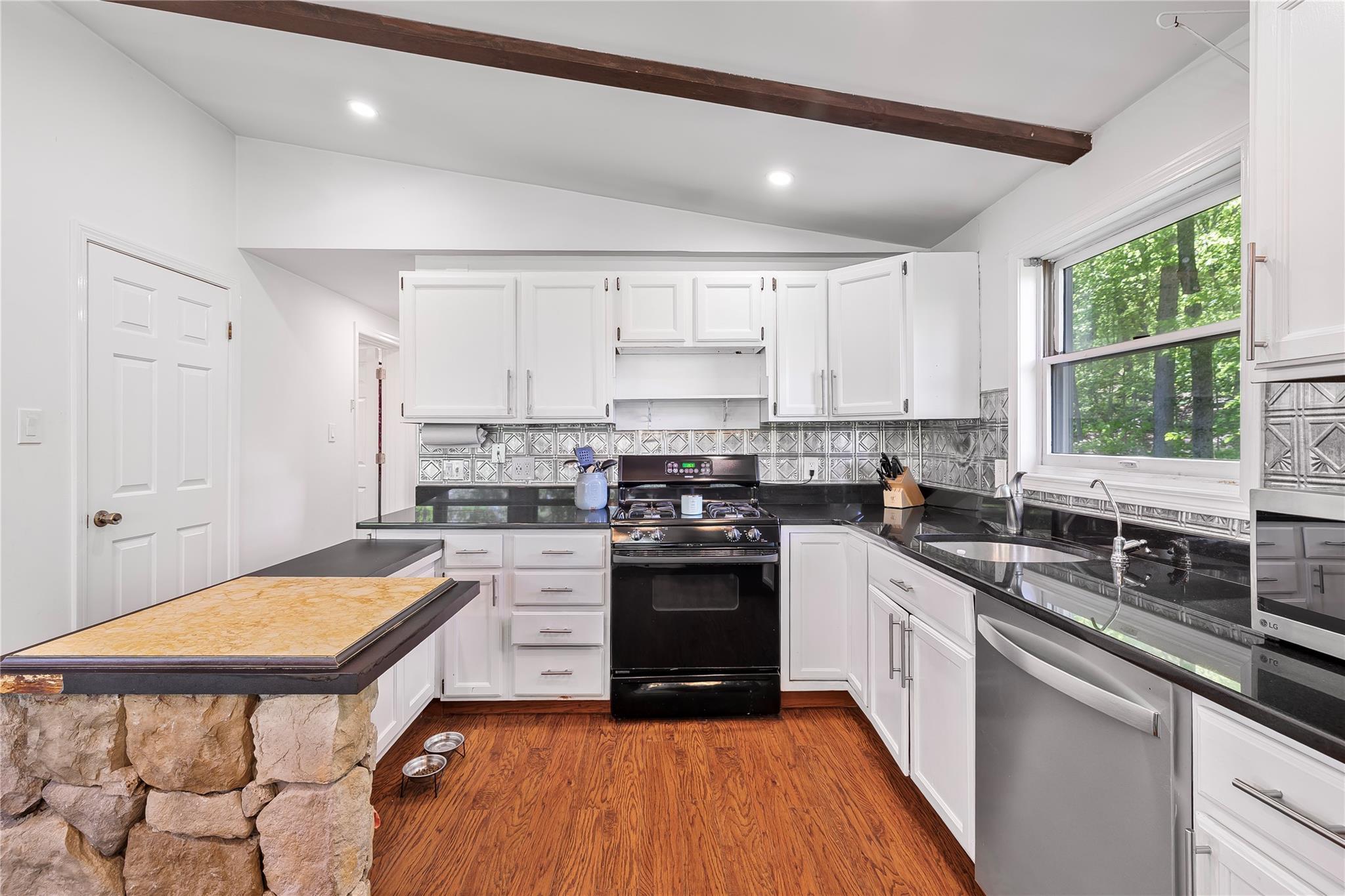Single Family Mcmanus  Putnam County, NY 12563, MLS-857945-9