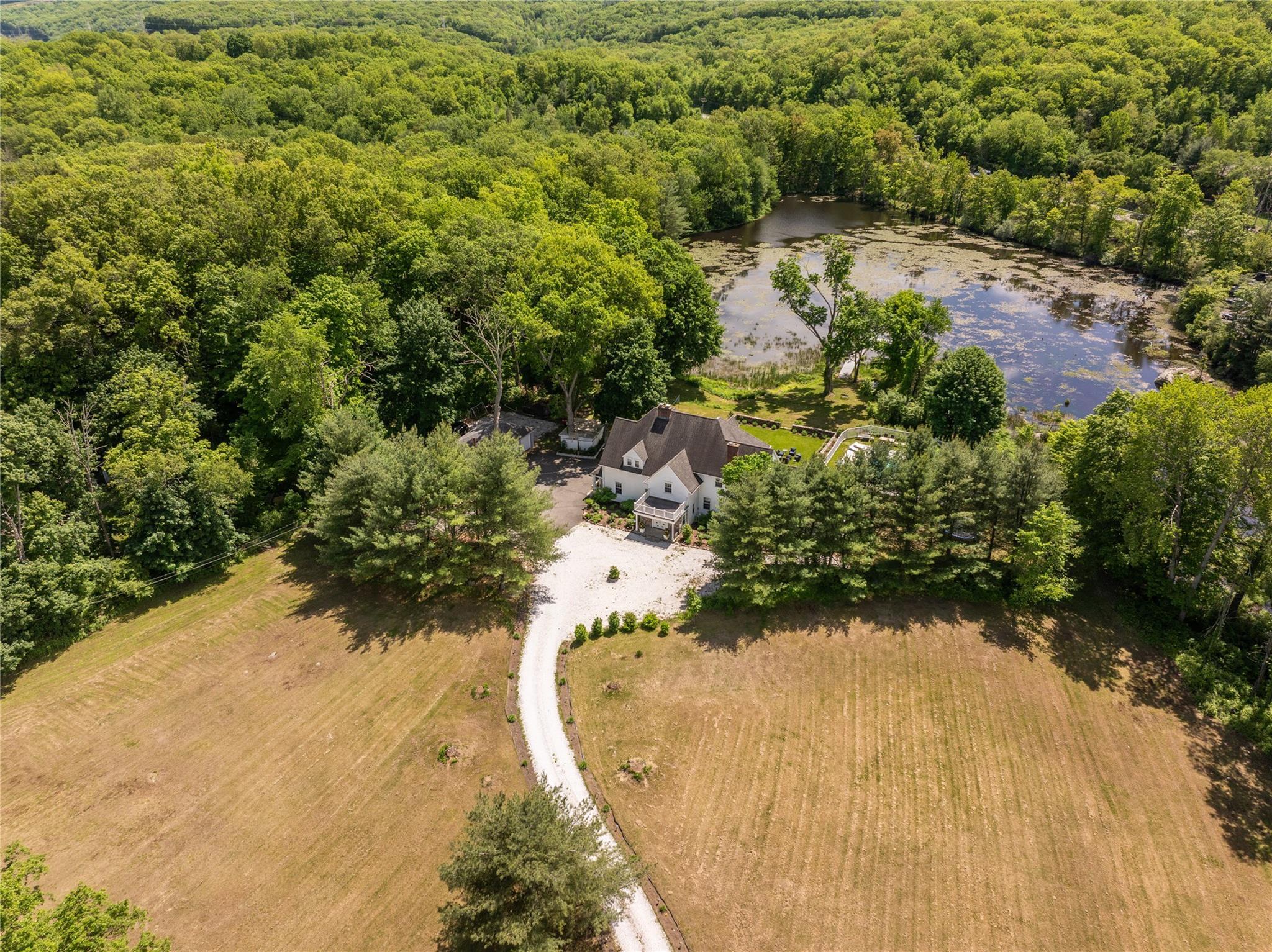 Single Family Eagle Valley  Rockland County, NY 10974, MLS-857947-4