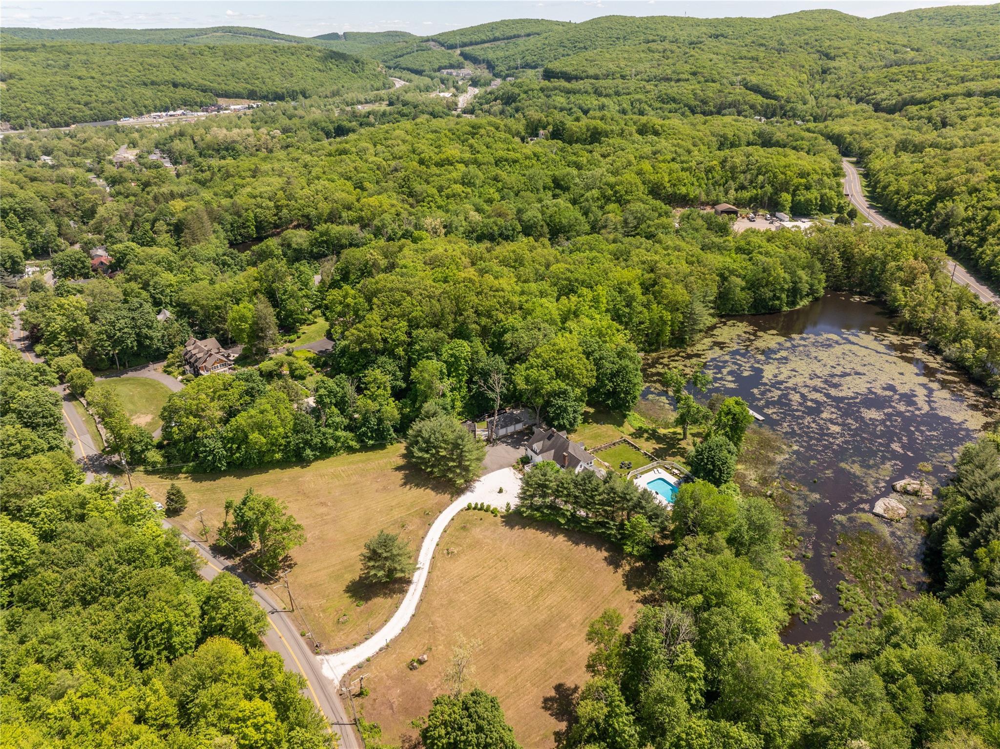 Single Family Eagle Valley  Rockland County, NY 10974, MLS-857947-8